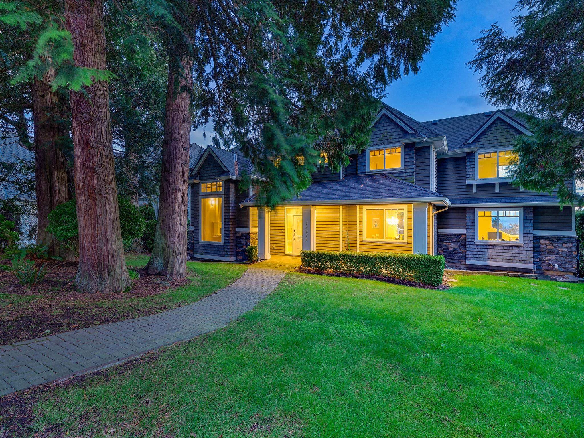 13518 Marine Drive, Surrey
