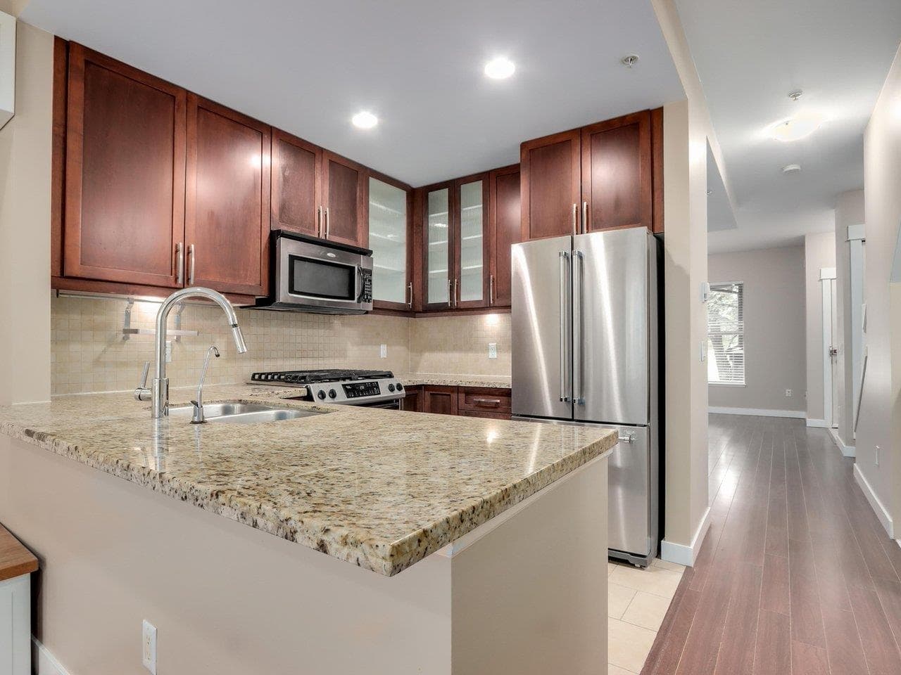 319 E 15th Street, North Vancouver, V7L 2R6 — photo 2