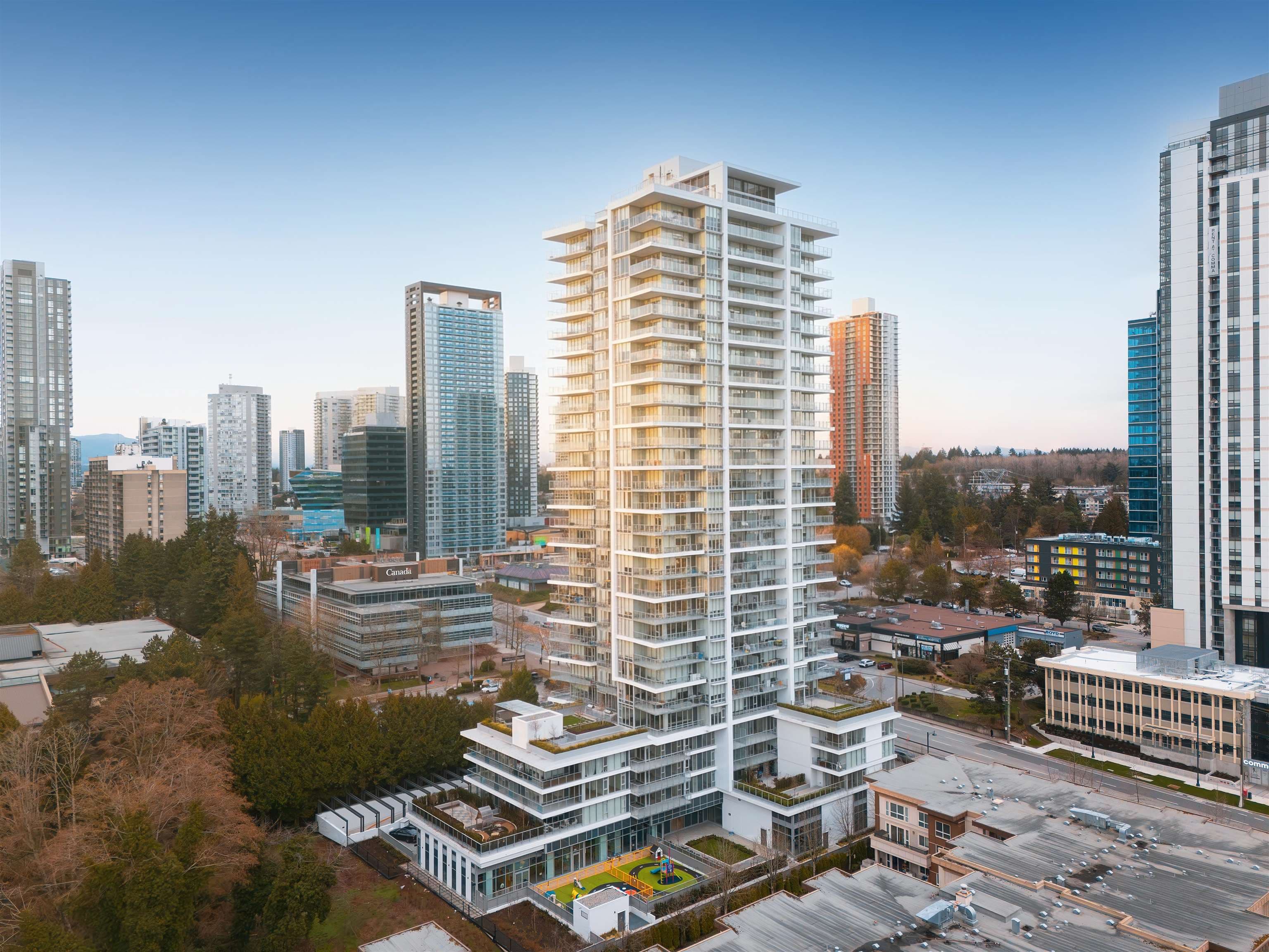 2805 - 9675 King George Boulevard, Surrey