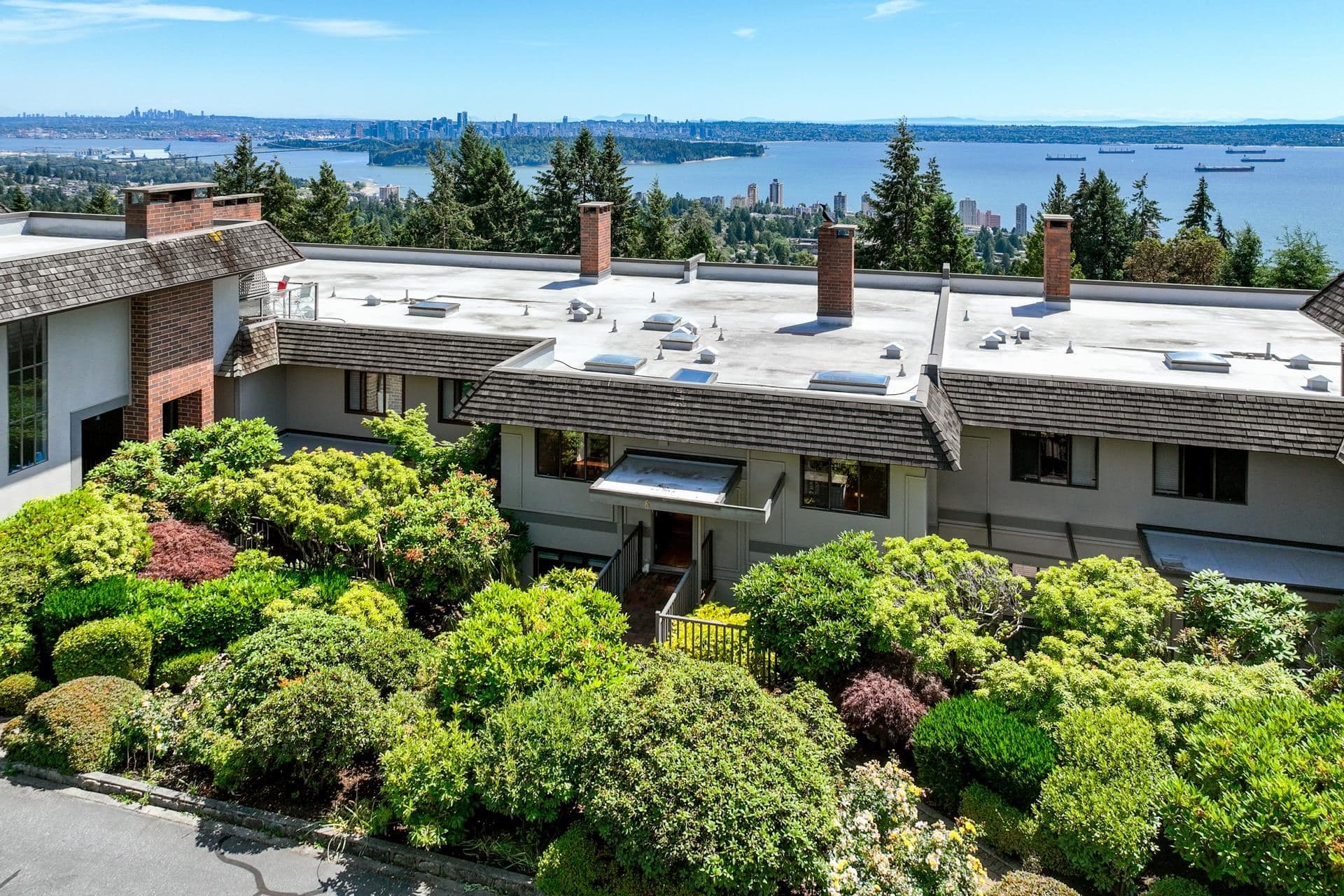 8 - 2206 Folkestone Way, West Vancouver