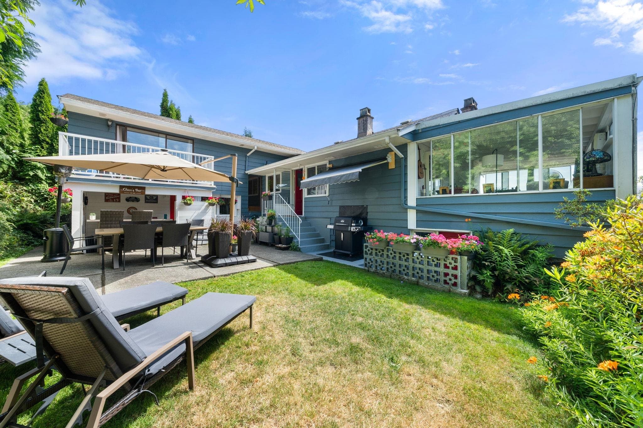 674 Blueridge Avenue, North Vancouver
