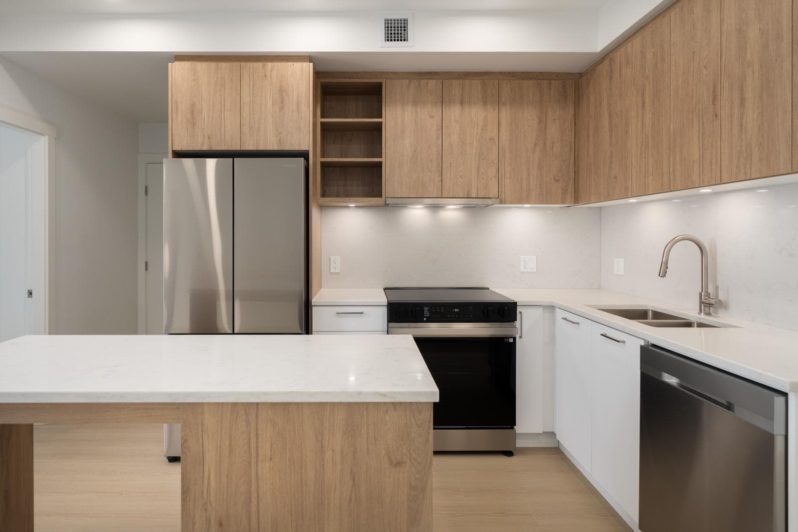 311 - 82 First Street, New Westminster, V3L 0L8 — photo 2