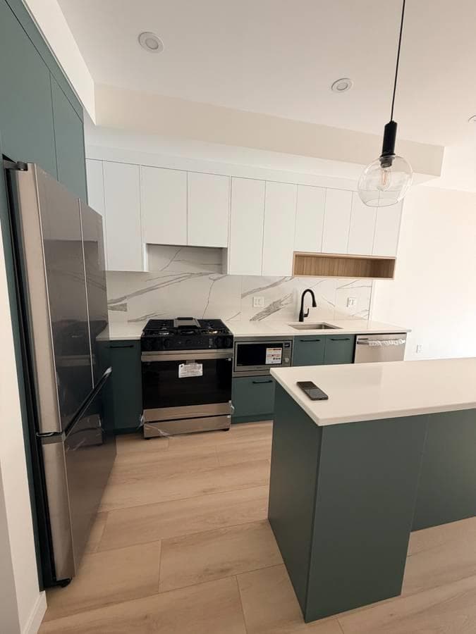 325 - 6270 Gooseberry Drive, Surrey, V3S 0C8 — photo 3
