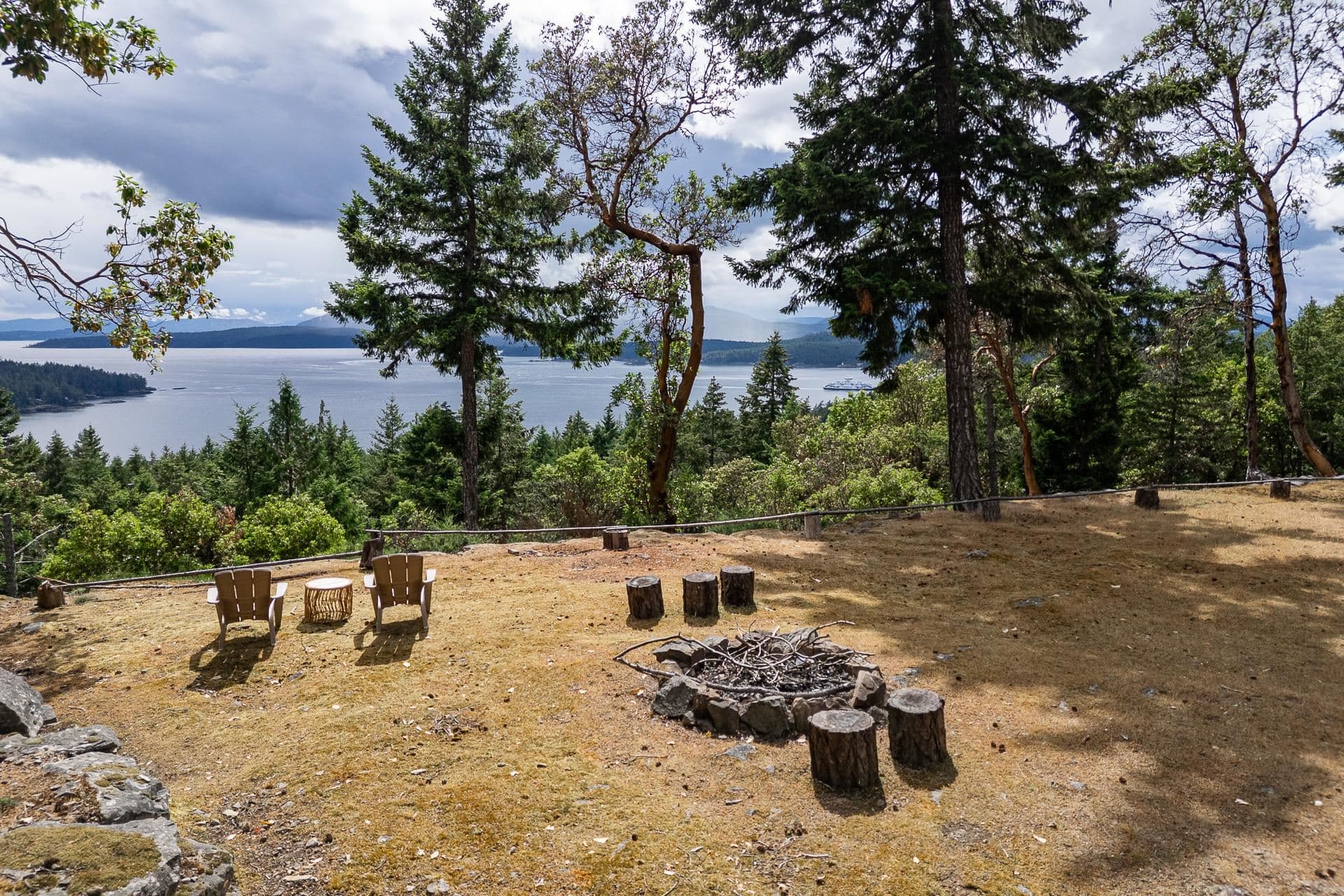 332 Deacon Hill Road, Mayne Island, V0N 2J2 — photo 3
