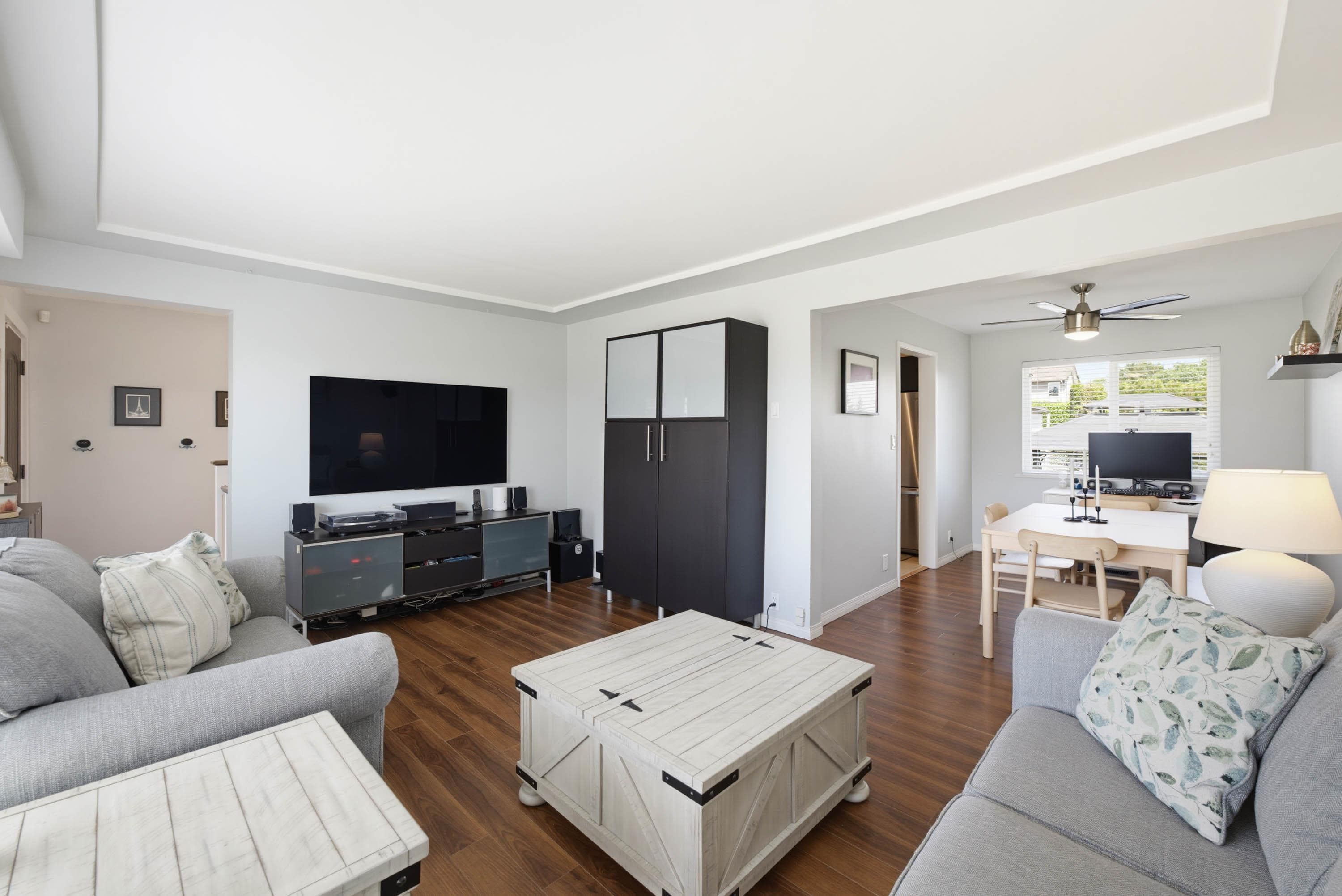 273 Burns Street, Coquitlam, V3K 4E6 — photo 4