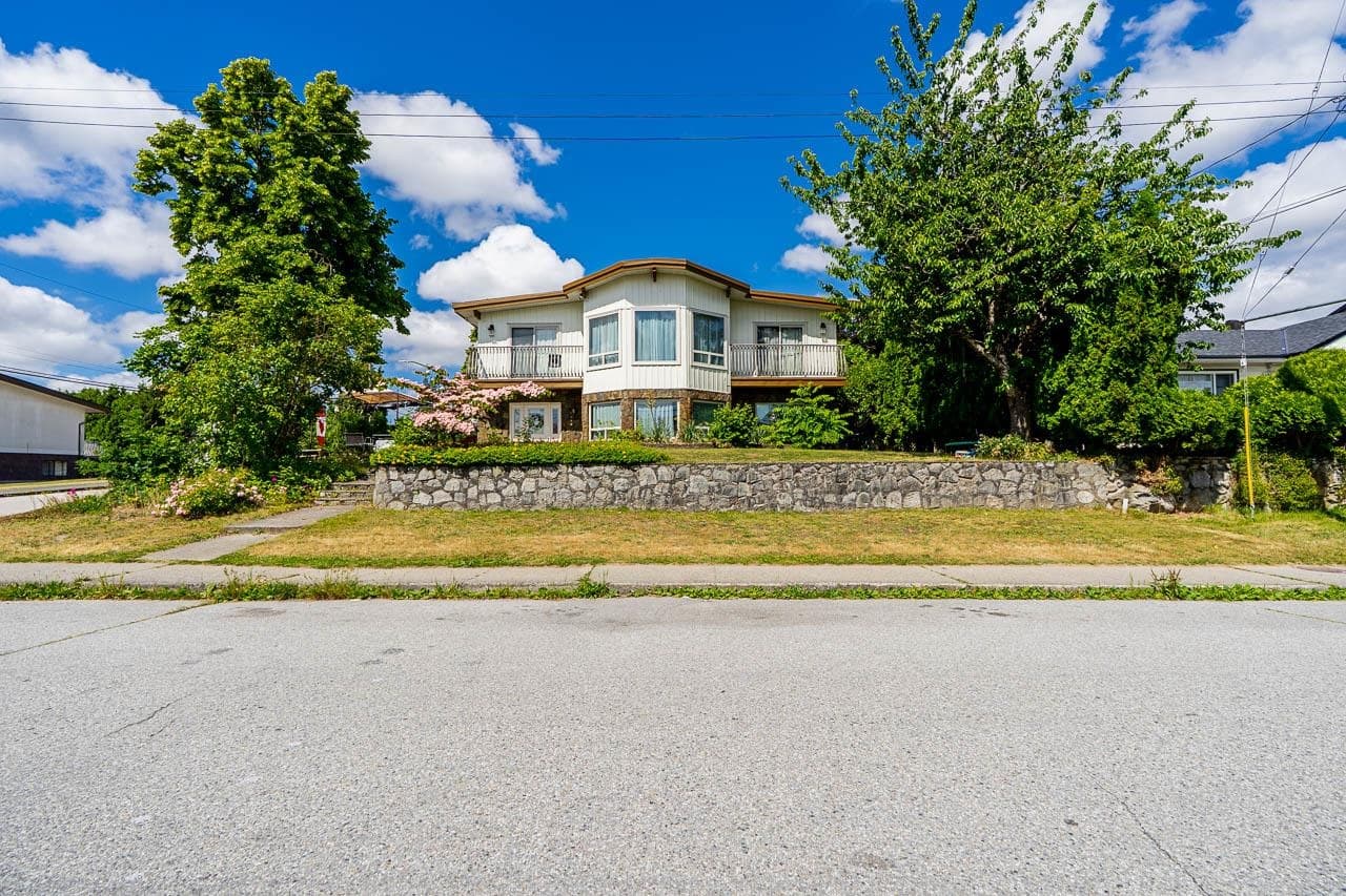 5089 Inman Avenue, Burnaby