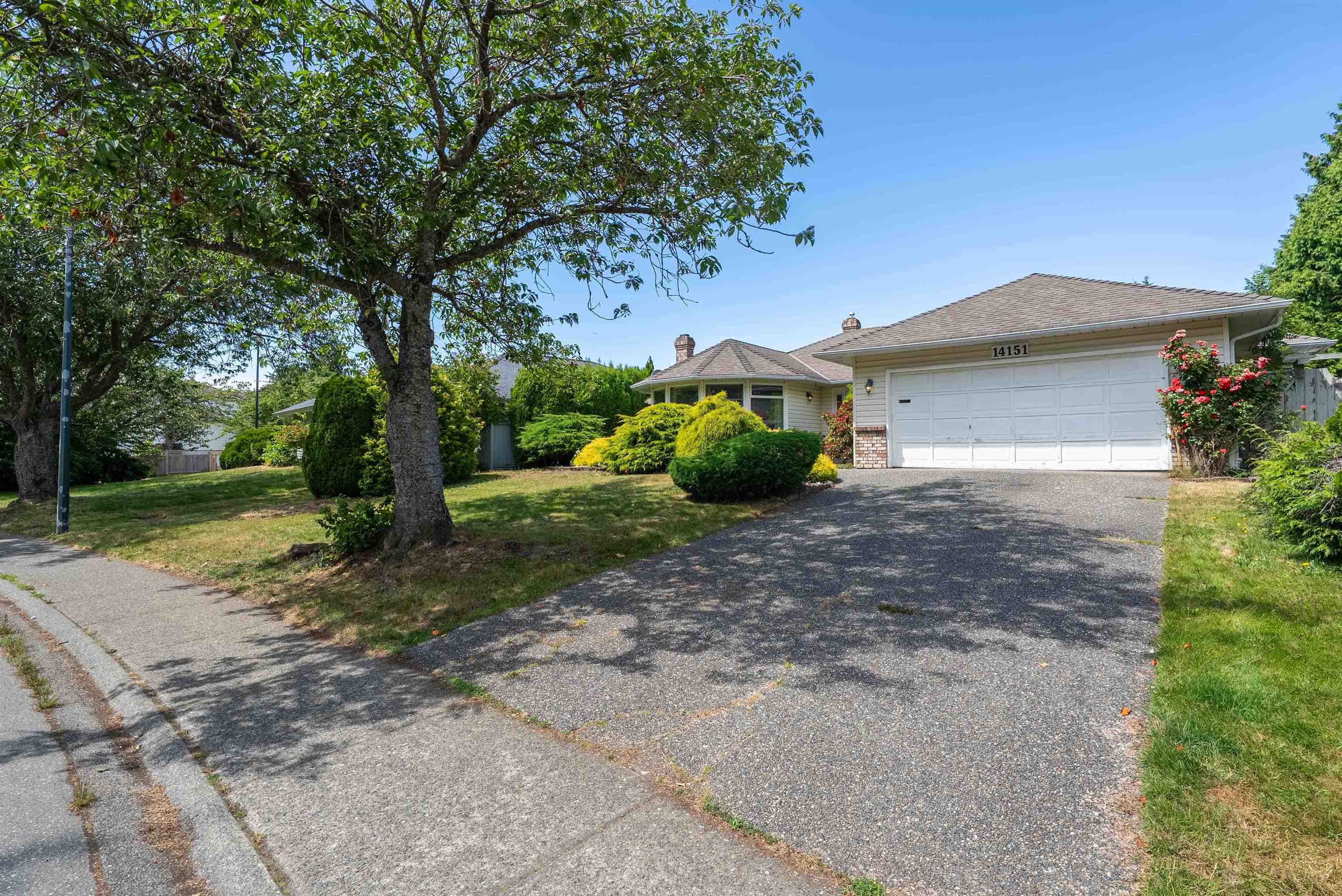 14151 16a Avenue, Surrey, V4A 6K7 — photo 3