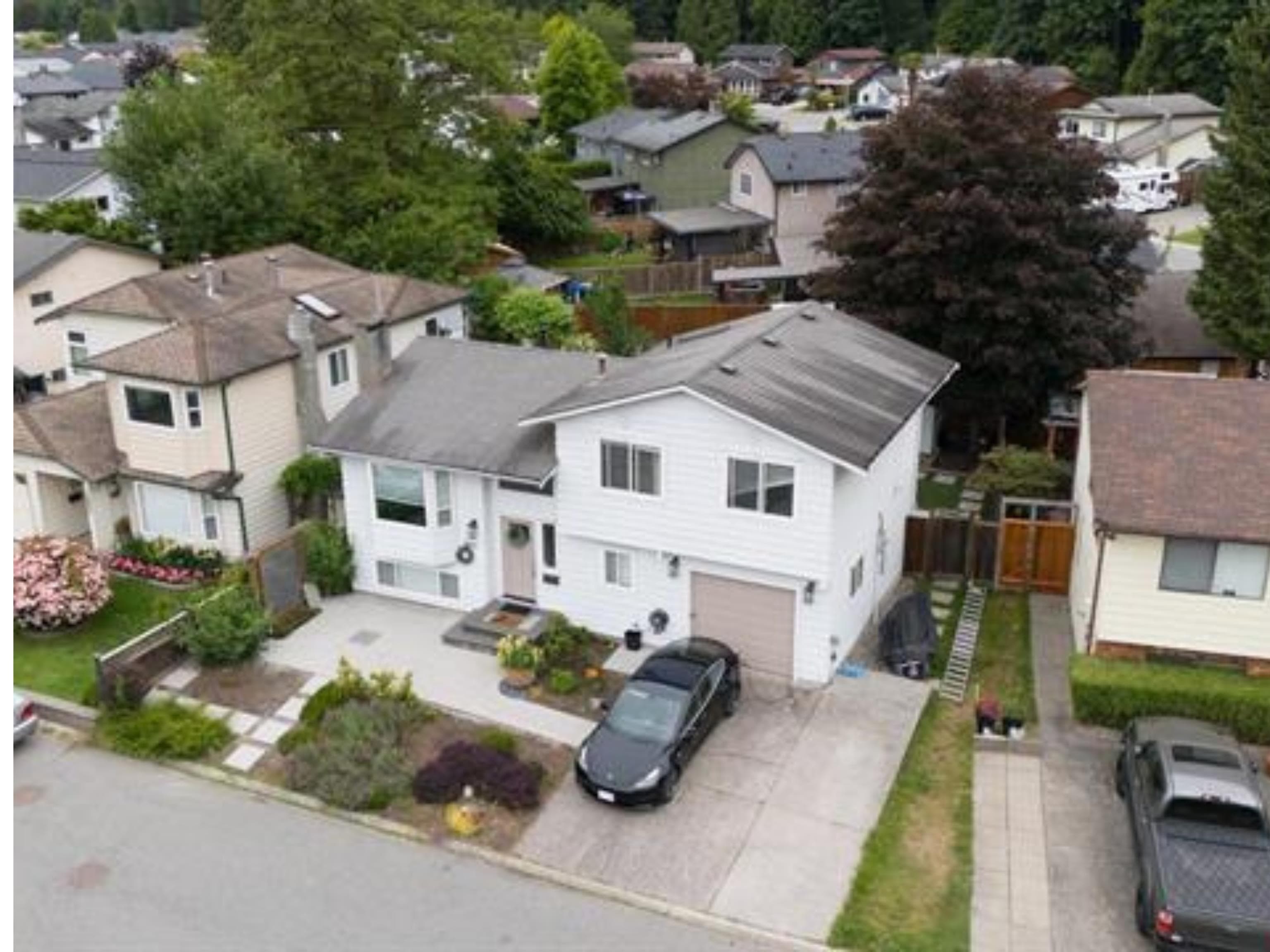 1890 Bow Drive, Coquitlam, V3E 1P6 — photo 2