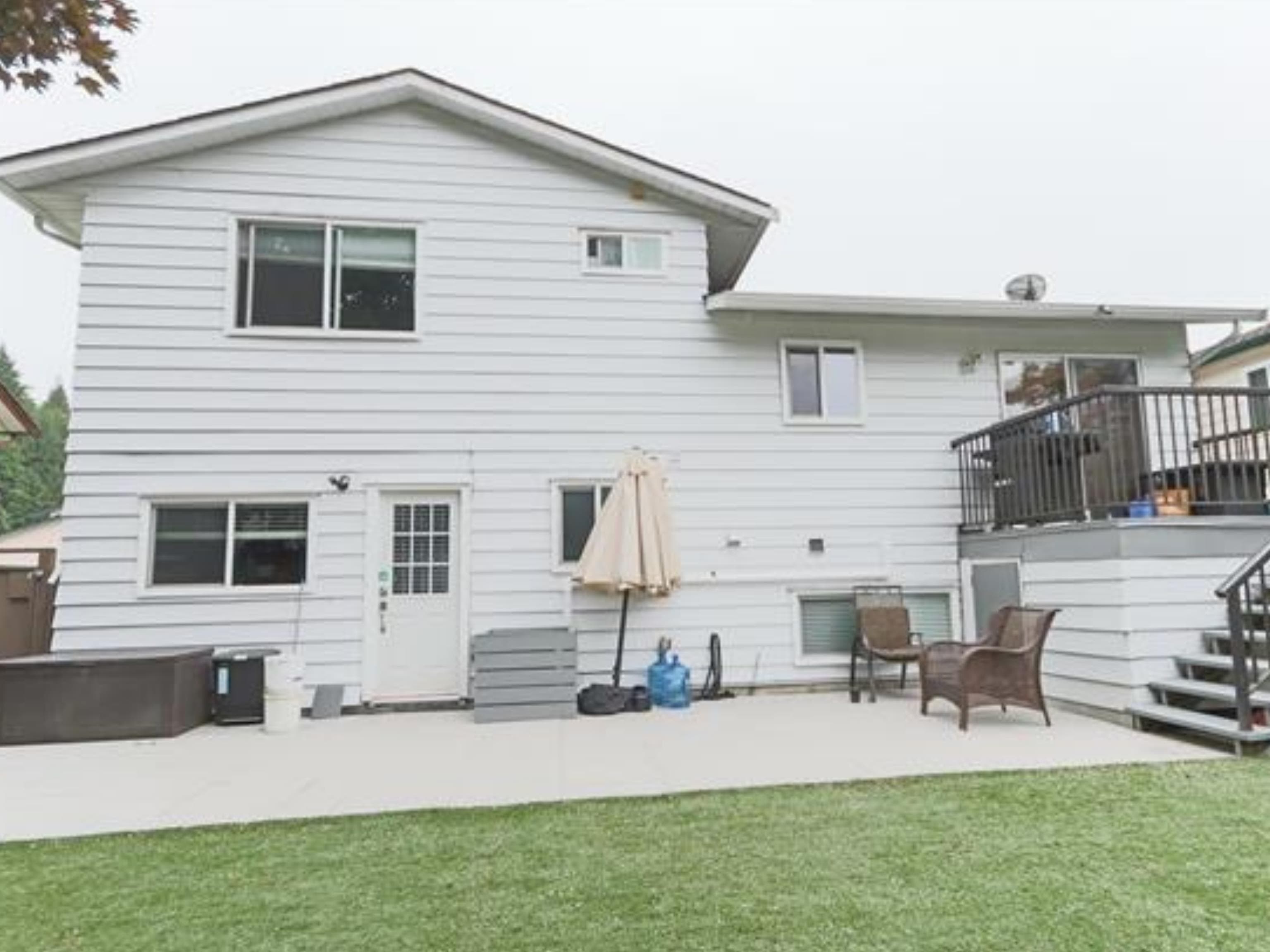 1890 Bow Drive, Coquitlam, V3E 1P6 — photo 3