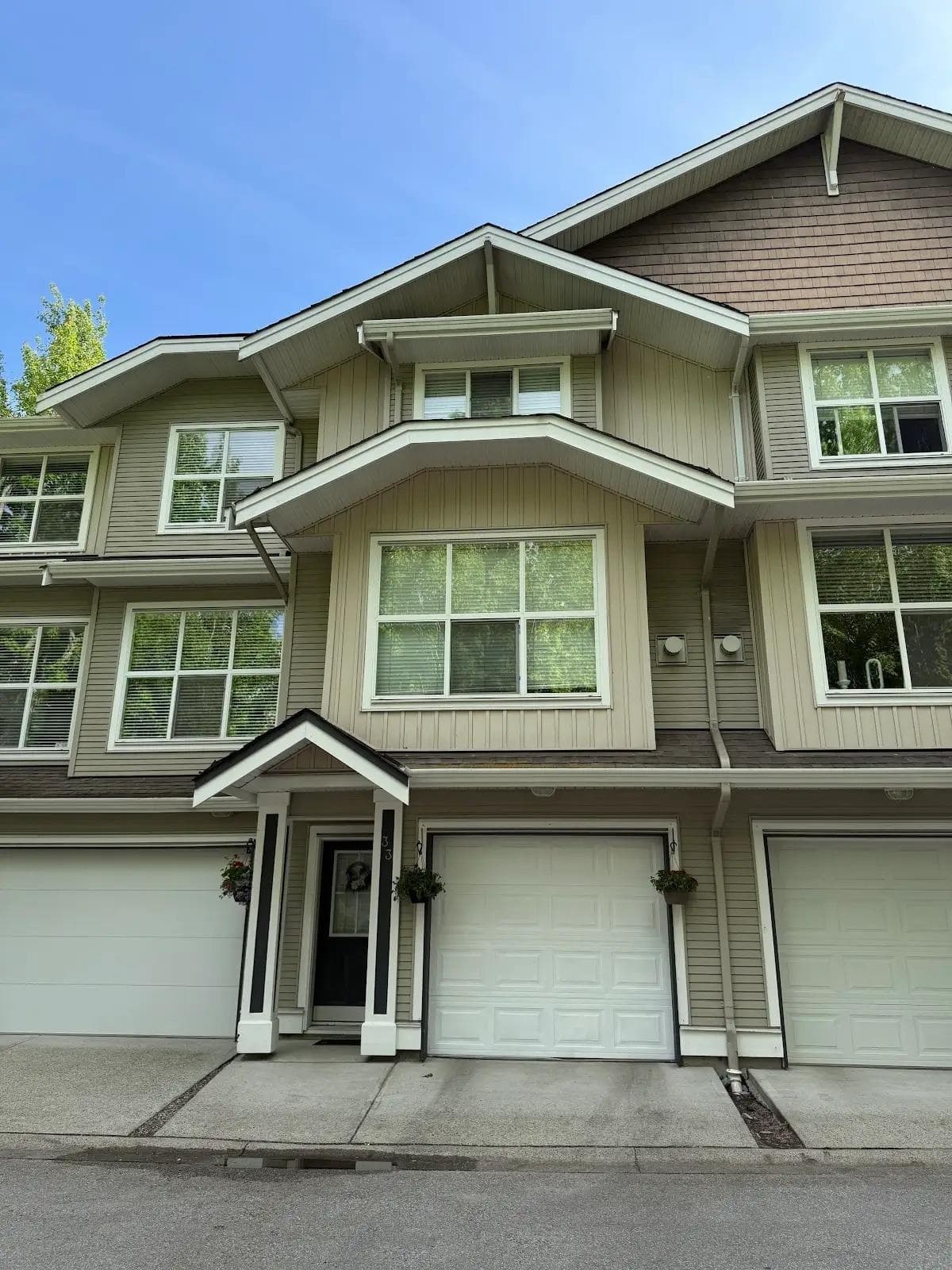 33 - 20460 66 Avenue, Langley