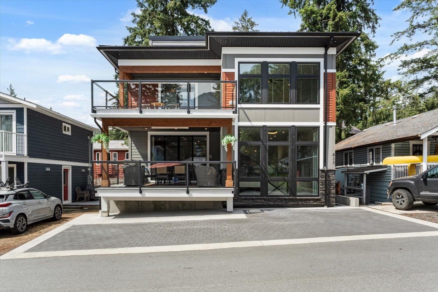 413 Maple Street, Cultus Lake