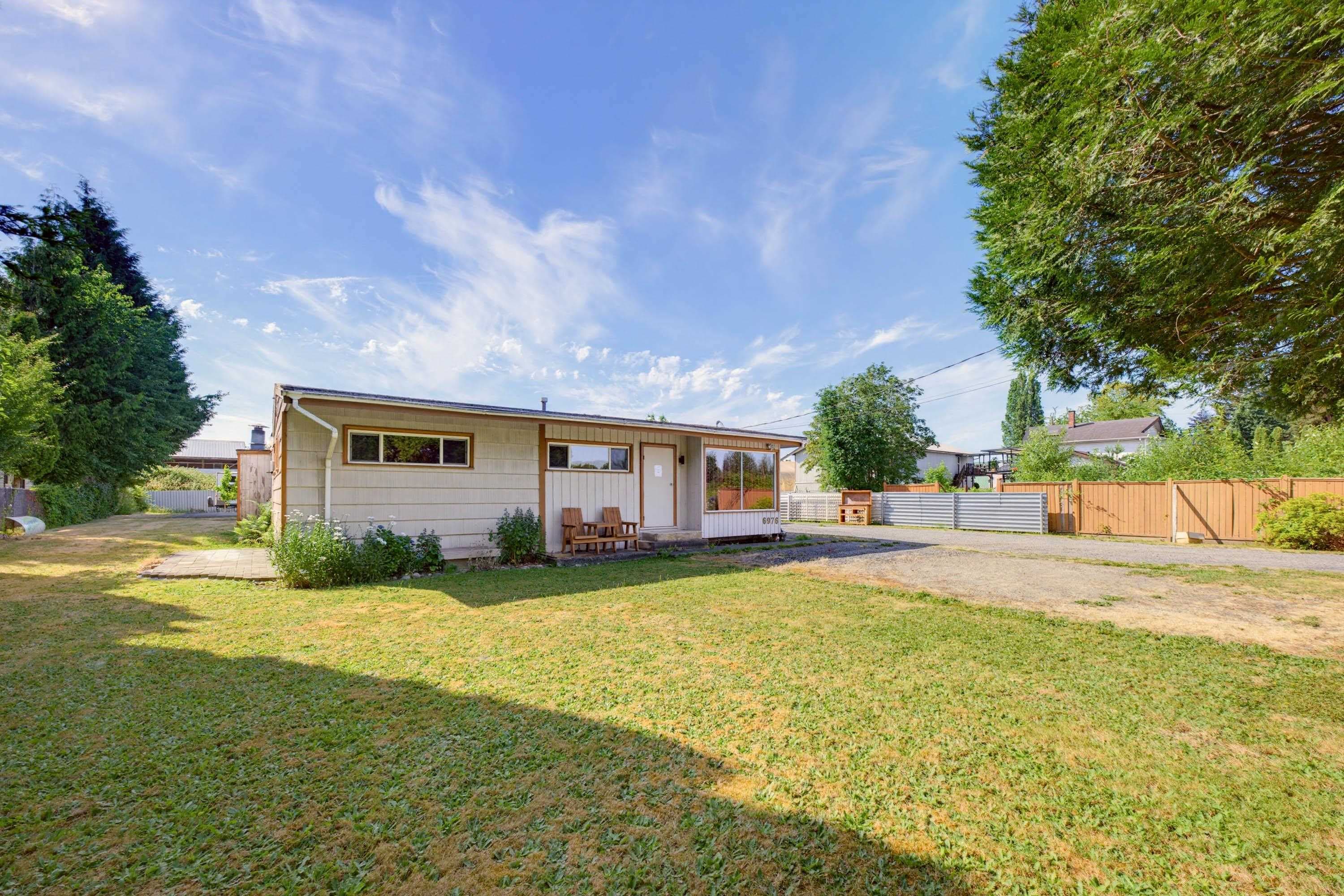6976 Glover Road, Langley, V2Y 1X9 — photo 3