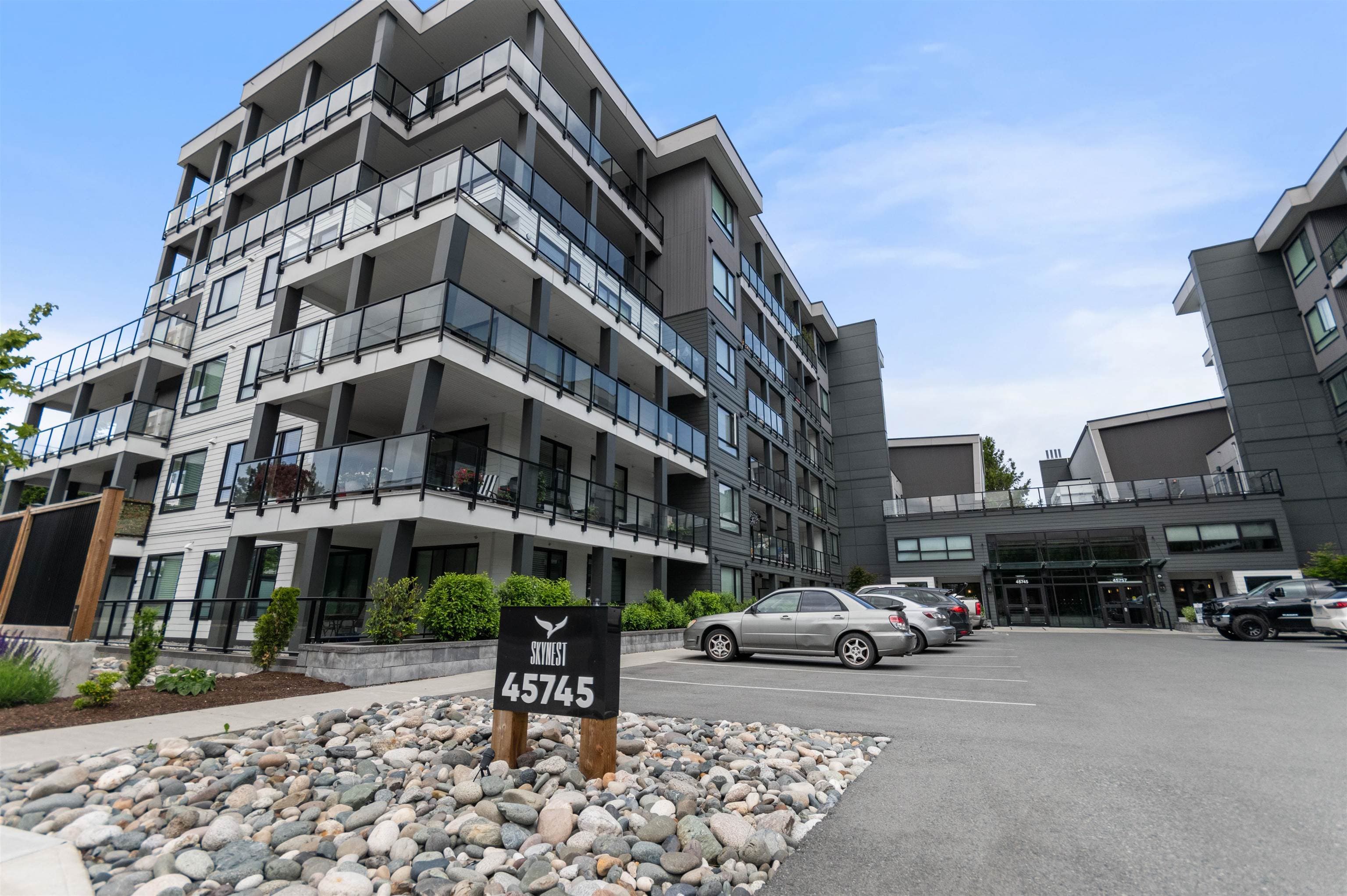 208 - 45745 Watson Road, Chilliwack