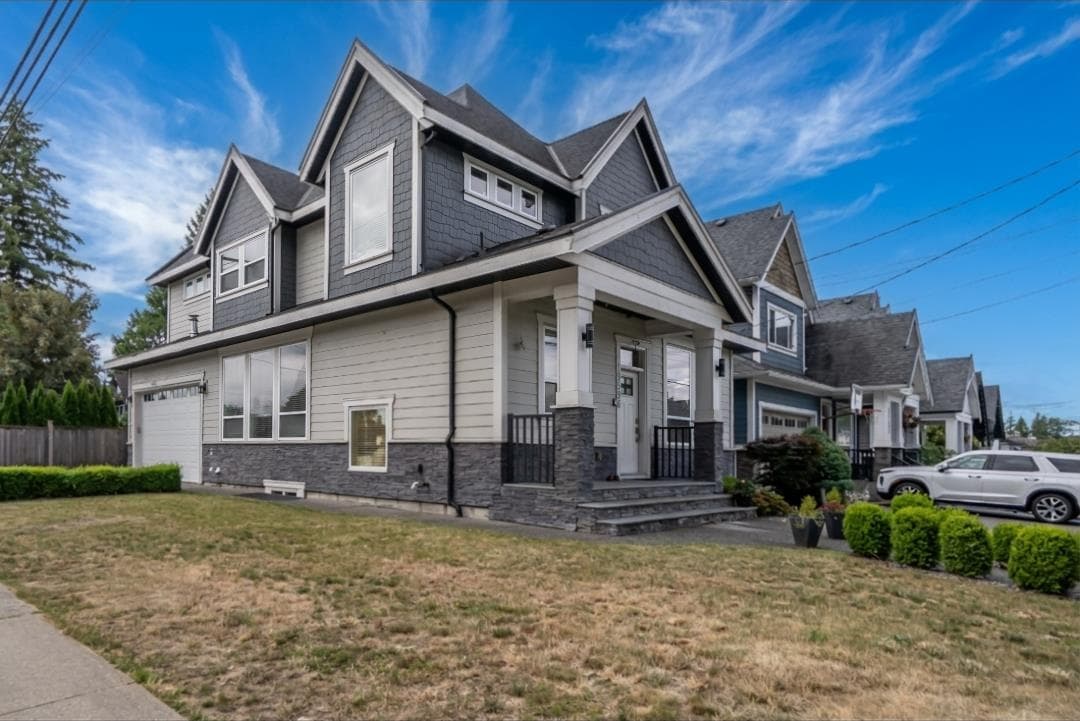 19596 116b Avenue, Pitt Meadows, V3Y 1R8 — photo 2
