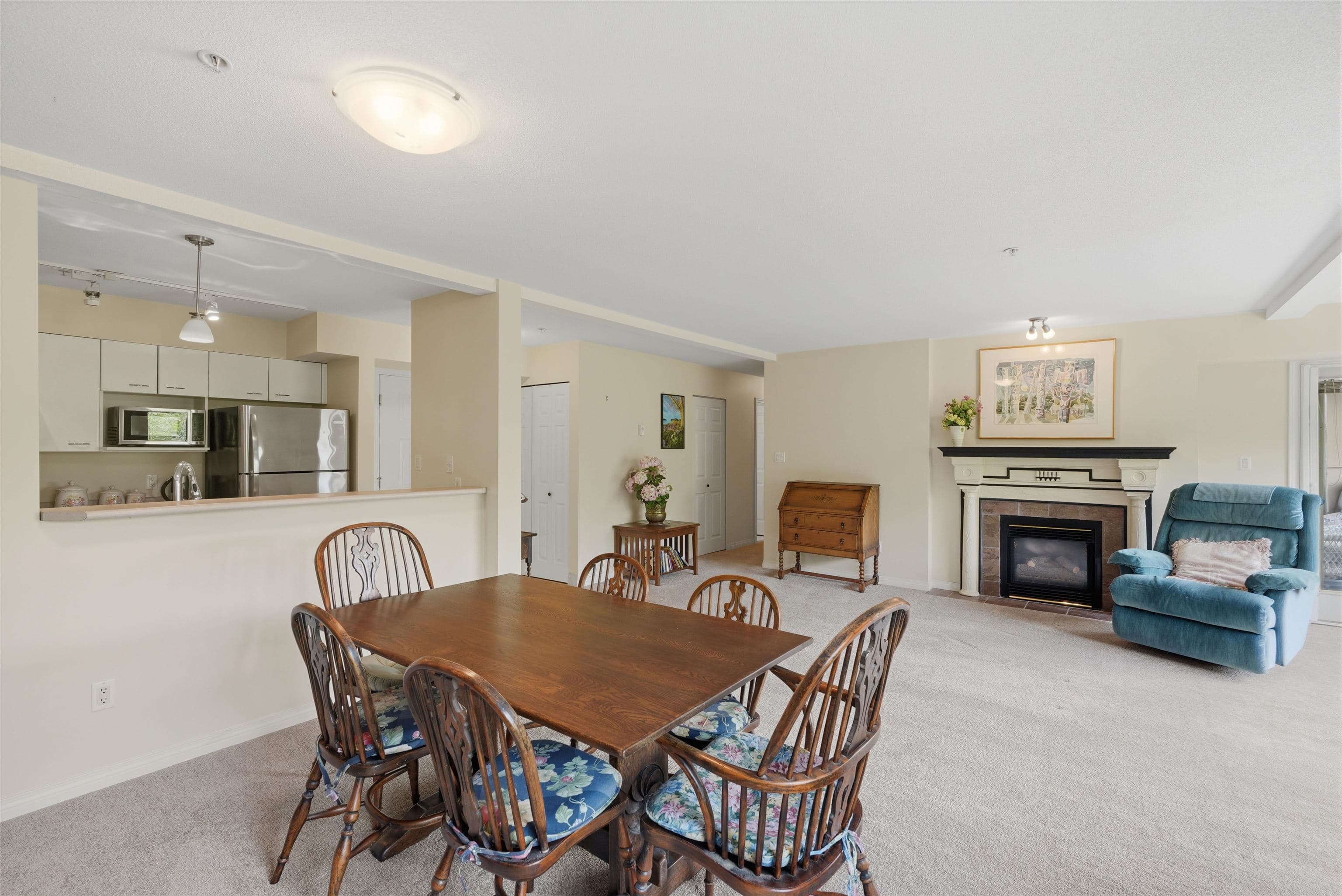205 - 5855 Cowrie Street, Sechelt, V7Z 0K1 — photo 4