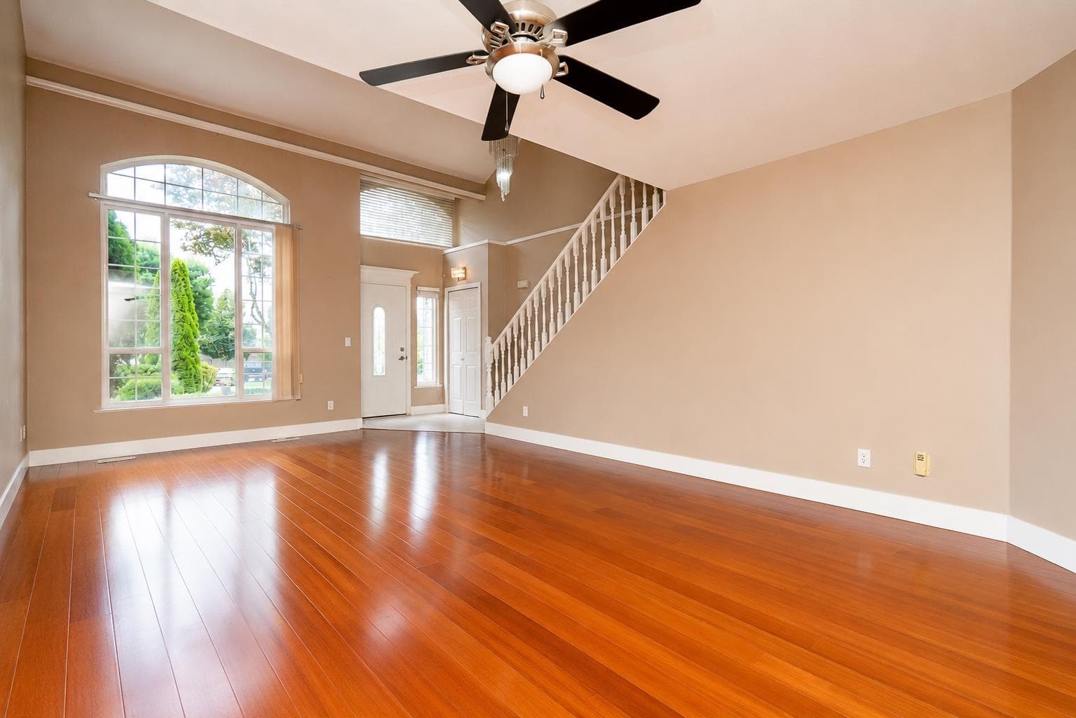 15445 109a Avenue, Surrey, V3R 0X6 — photo 4