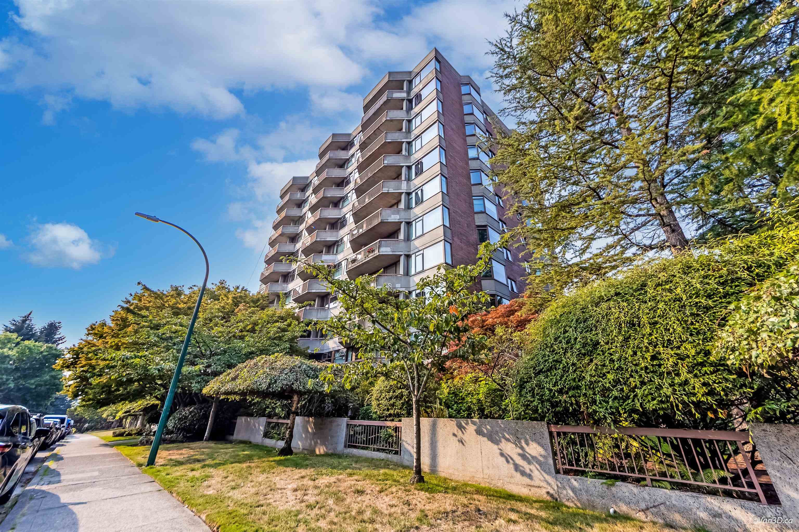 306 - 2445 W 3rd Avenue, Vancouver