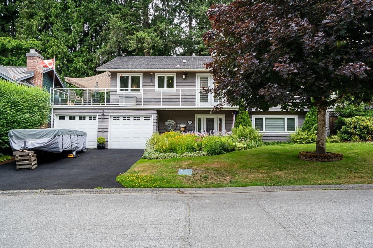 8652 Sunbury Place, Delta, V4C 3Y7 — photo 1