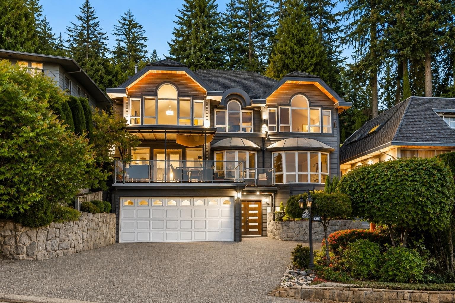 4350 Starlight Way, North Vancouver