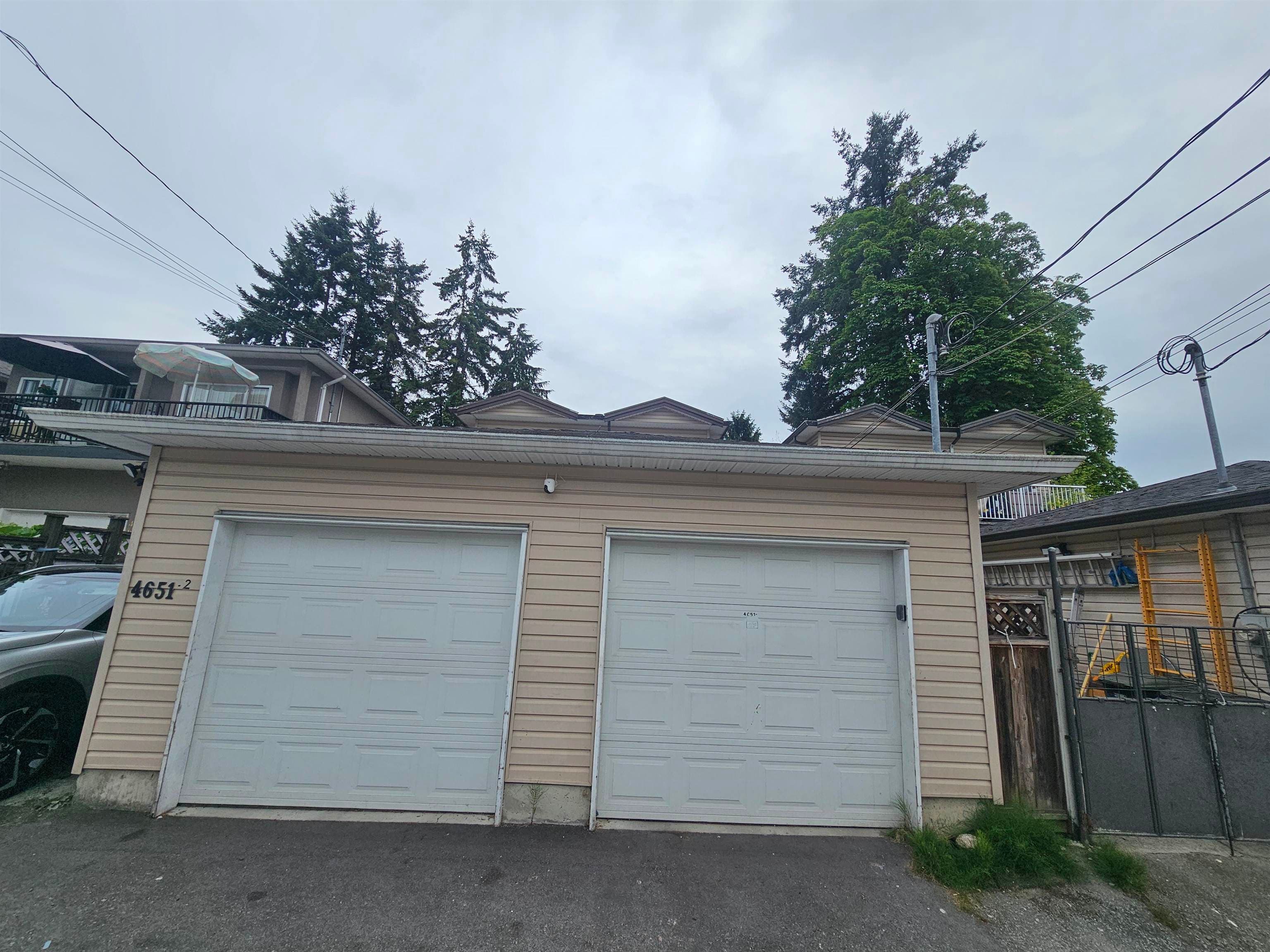 4651 A Canada Way, Burnaby, V5G 1K9 — photo 2