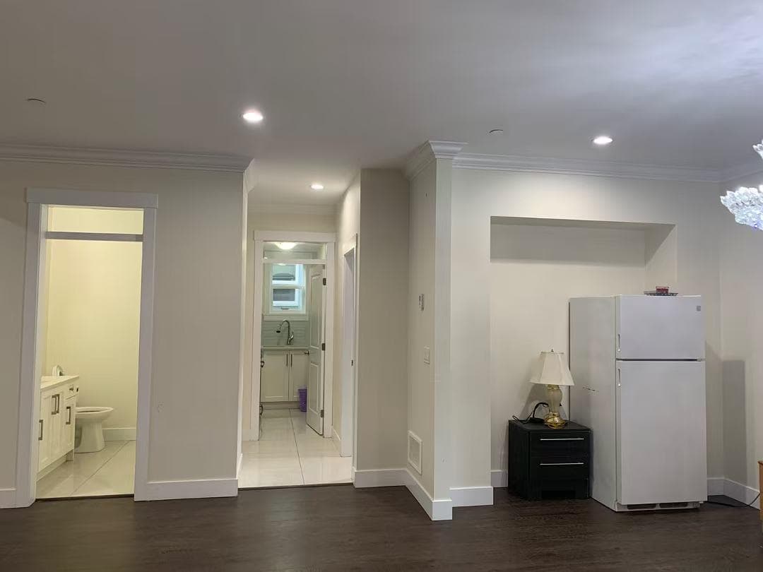 Ground Level - 13766 North Bluff Road, Surrey, V4B 3B9 — photo 3
