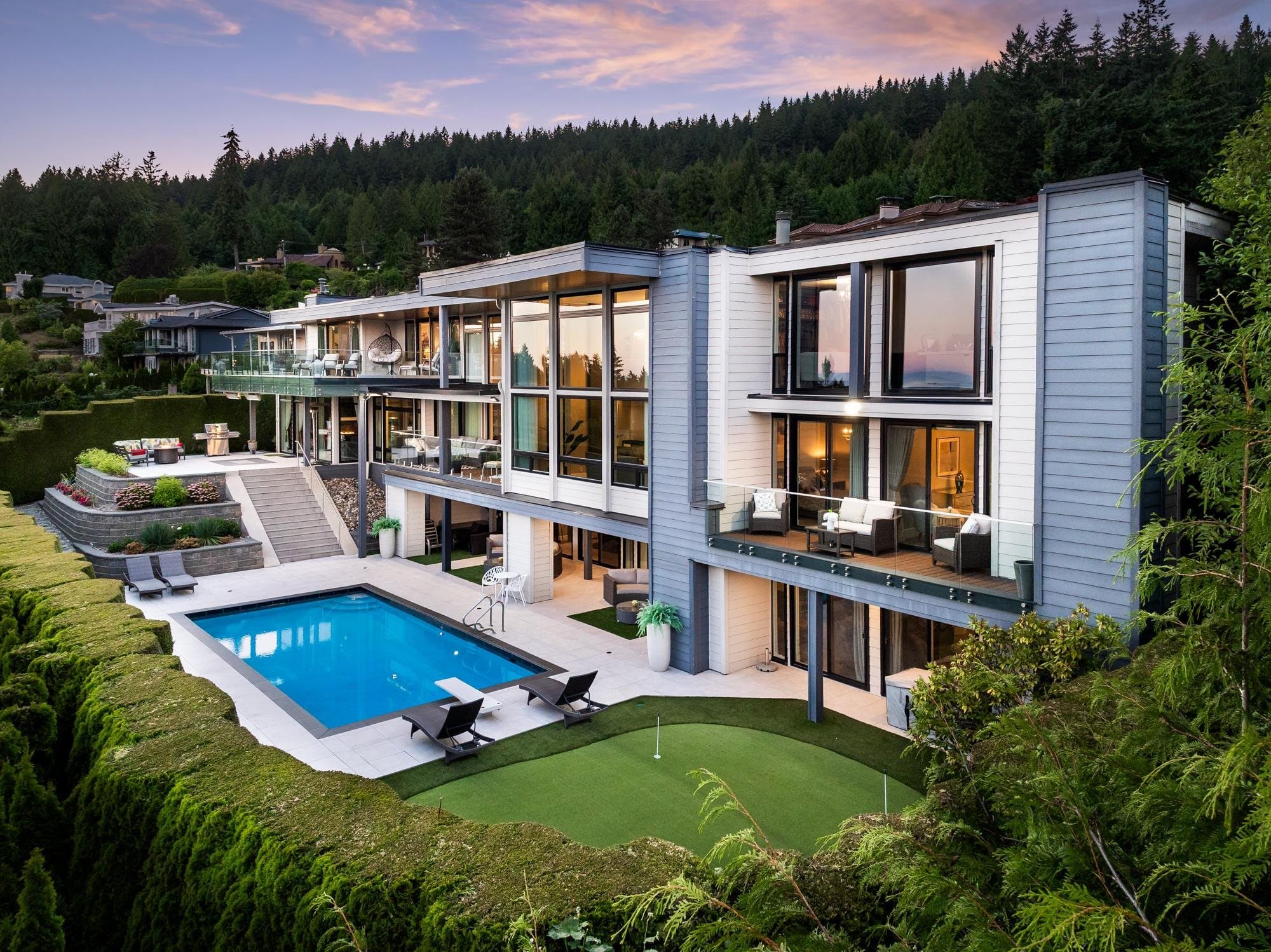 1130 Eyremount Drive, West Vancouver