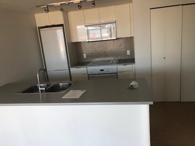 31XX - 233 Robson Street, Vancouver, V6B 0E8 — photo 1