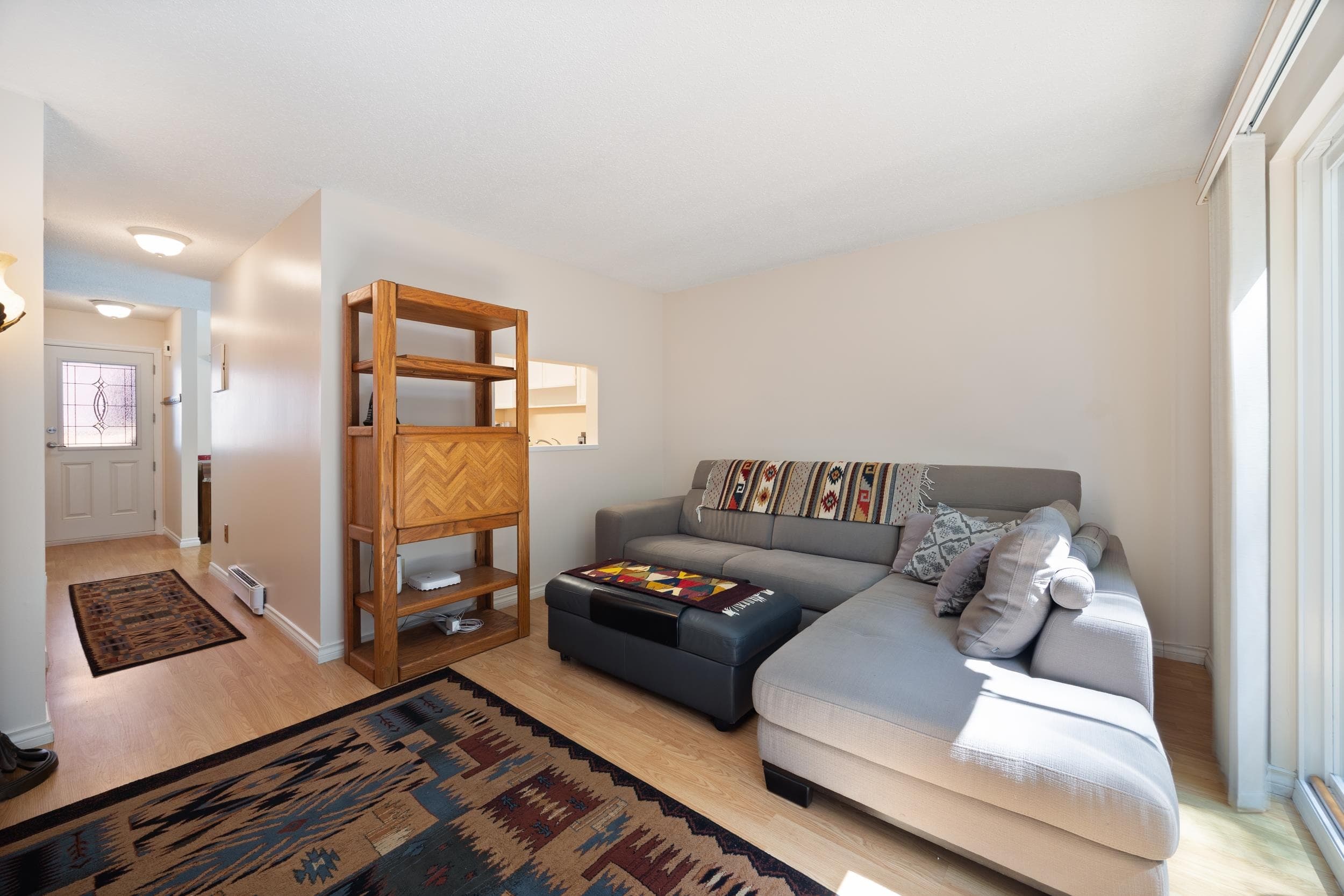 4384 Garden Grove Drive, Burnaby, V5G 4G6 — photo 2