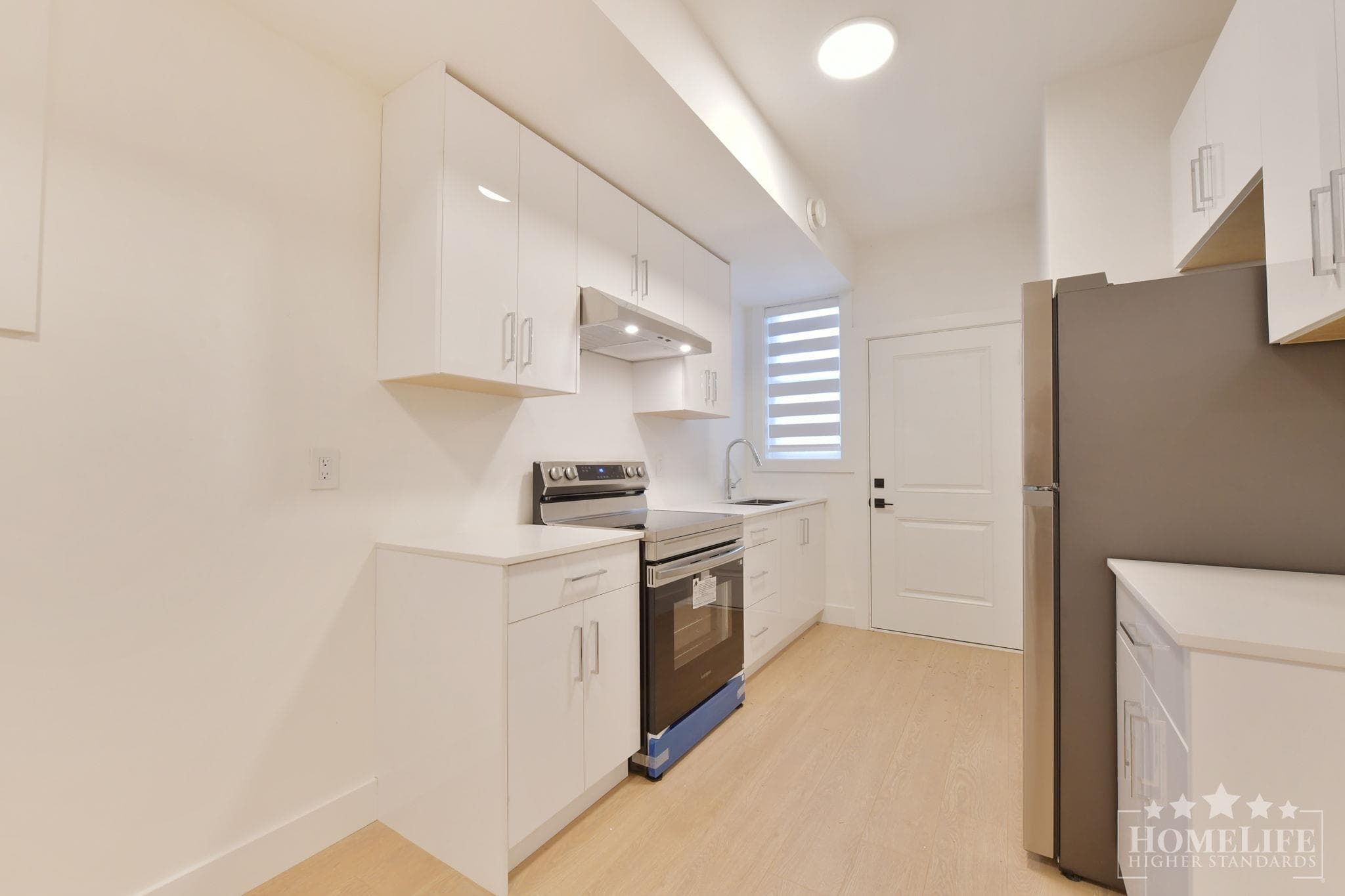 Basement - 16678 16 Avenue, Surrey, V3S 9X7 — photo 2