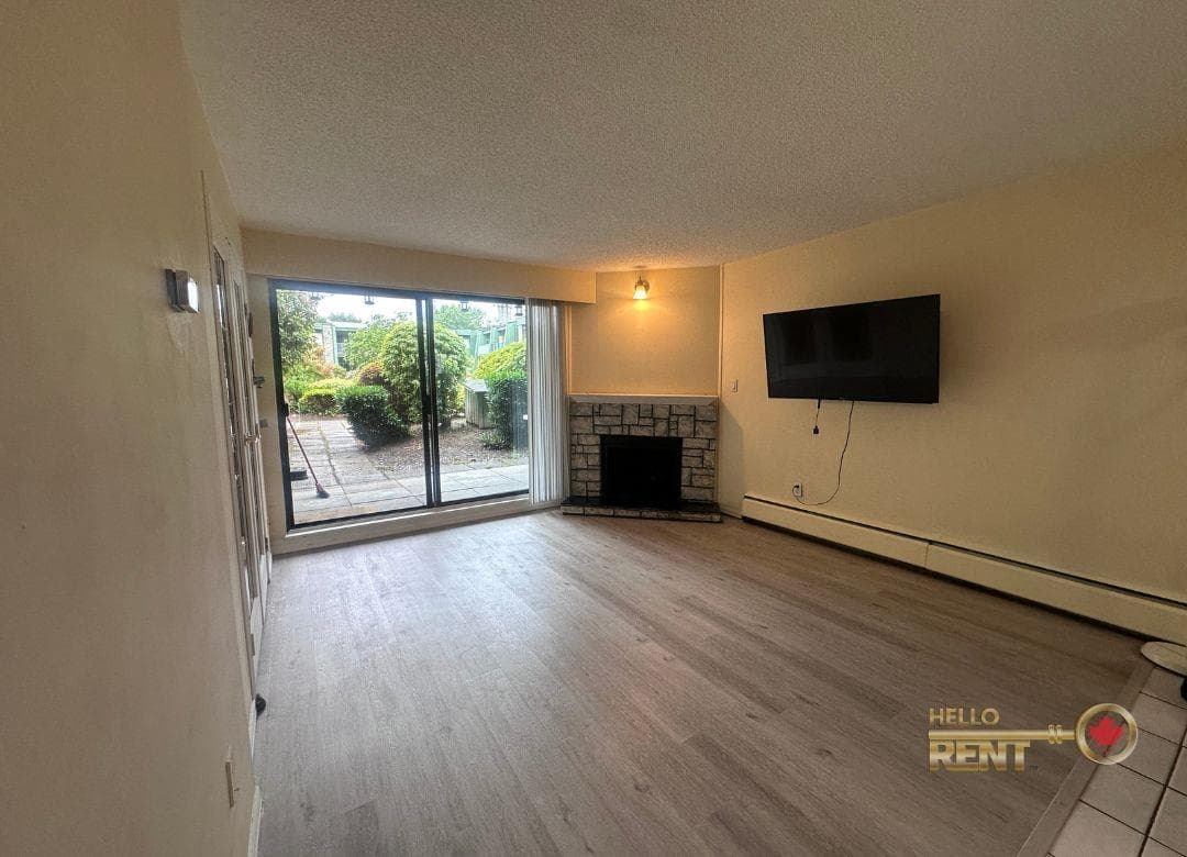 109 - 3901 Carrigan Court, Burnaby, V3N 4K1 — photo 2
