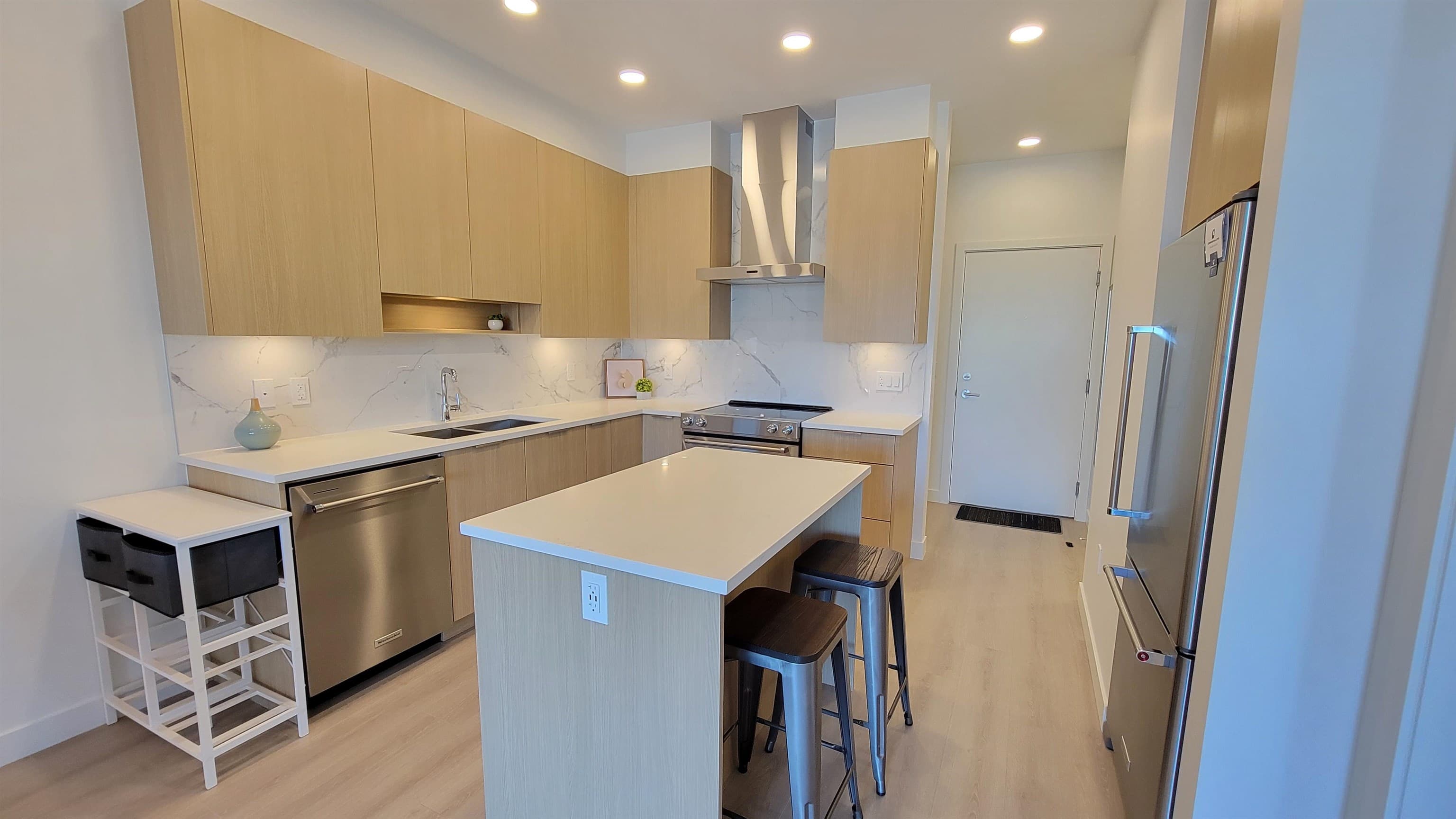 413 - 7799 17th Street, Burnaby, V3N 0J5 — photo 4