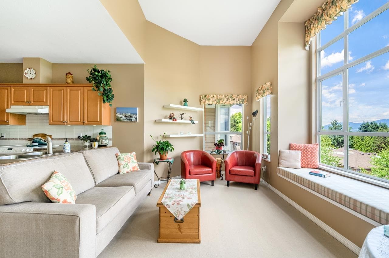406 - 5280 Oakmount Crescent, Burnaby, V5H 4S1 — photo 2