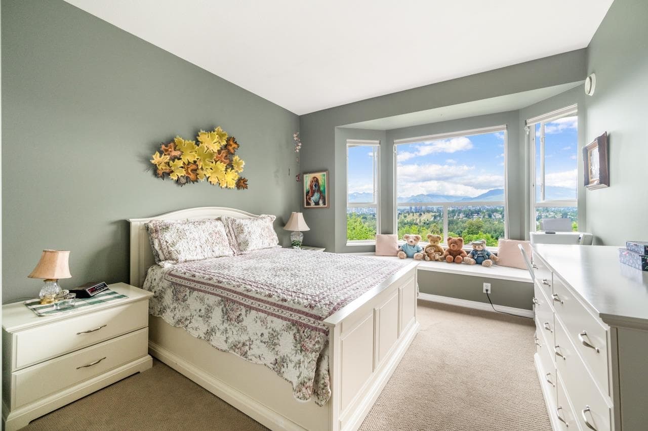 406 - 5280 Oakmount Crescent, Burnaby, V5H 4S1 — photo 4