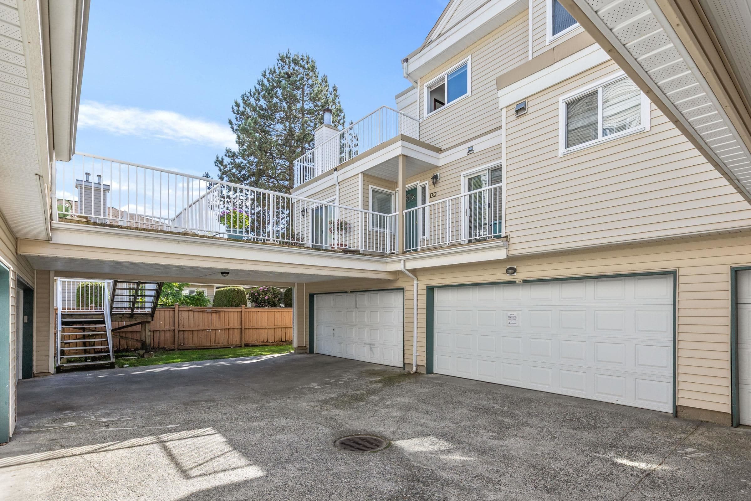 158 - 10077 156 Street, Surrey, V3R 4L6 — photo 2