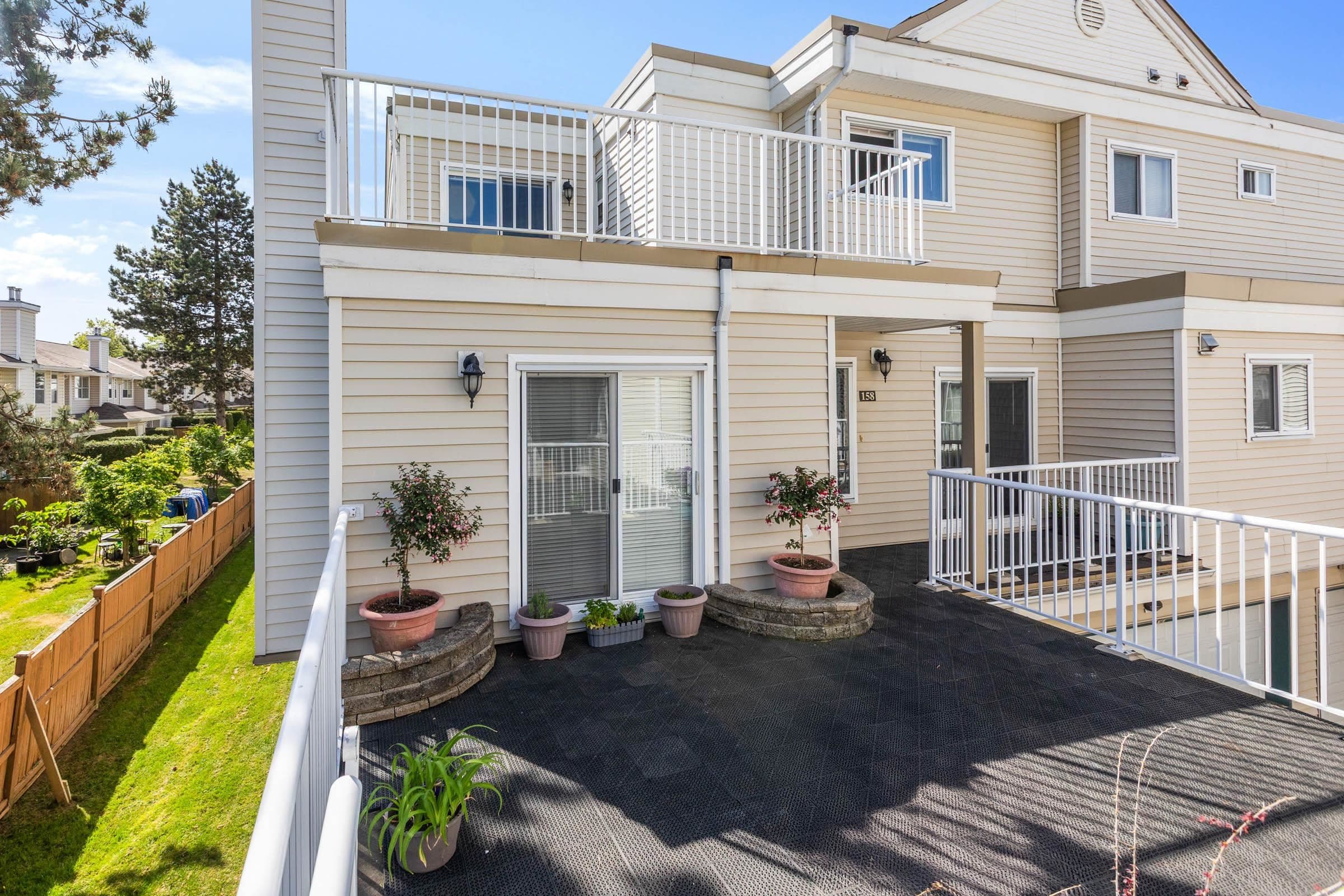 158 - 10077 156 Street, Surrey, V3R 4L6 — photo 3