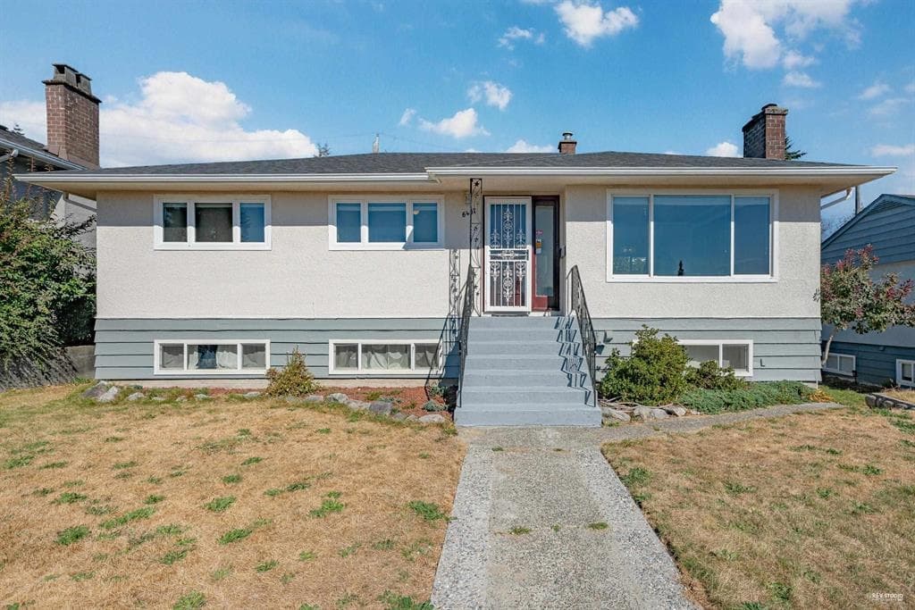 6407 Clinton Street, Burnaby