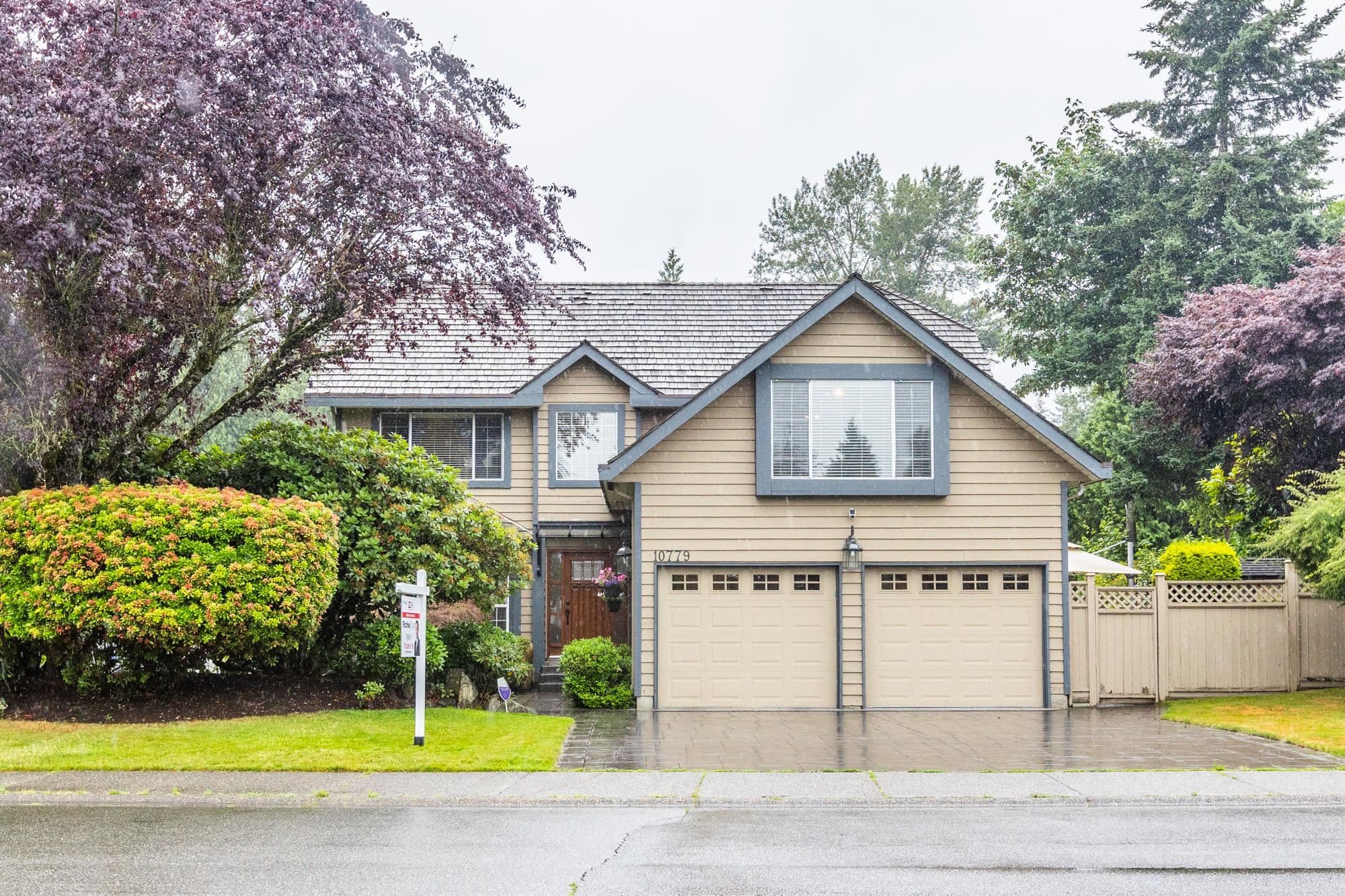 10779 Fraserglen Drive, Surrey