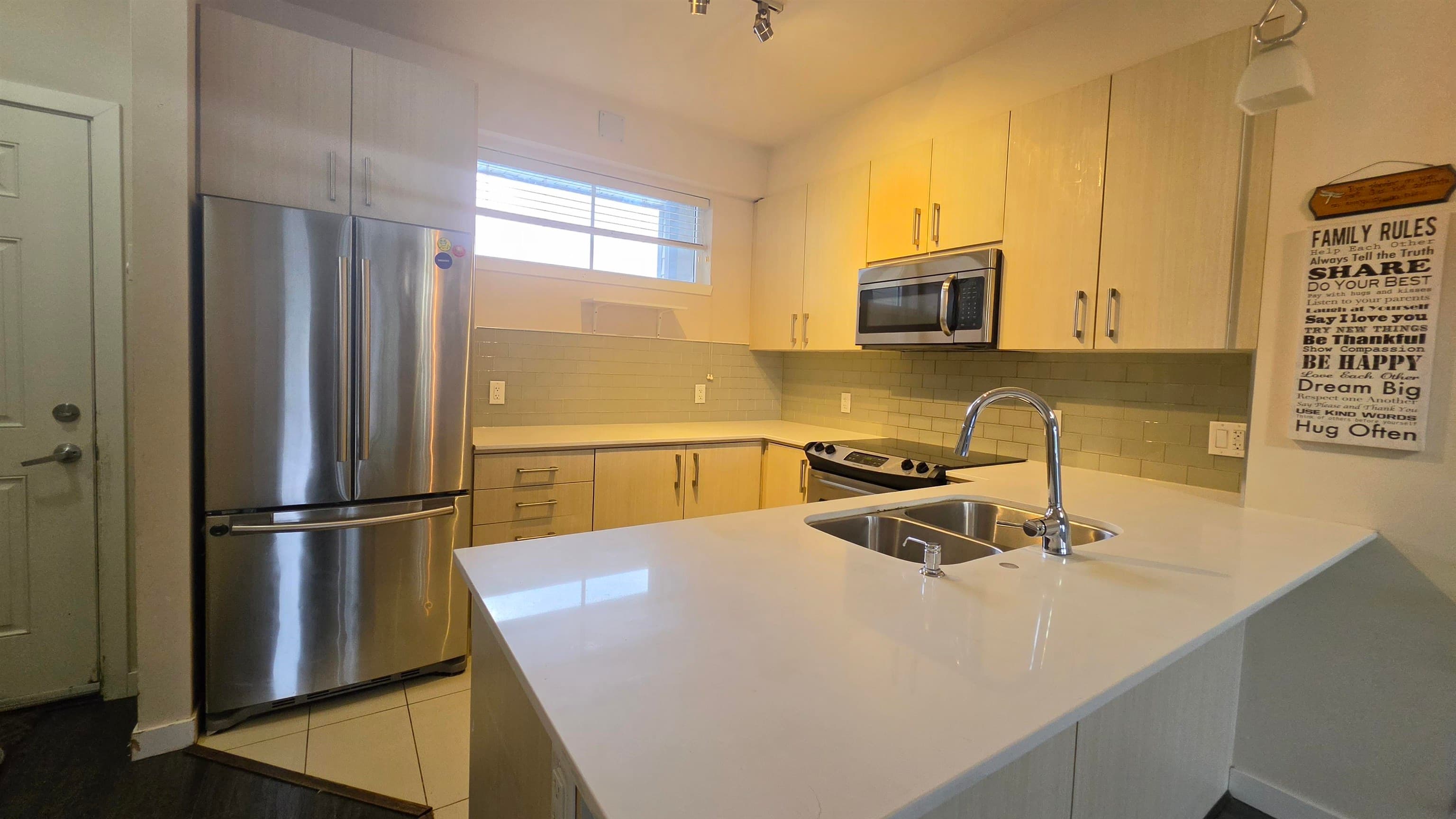 228 - 32095 Hillcrest Avenue, Abbotsford, V2T 1S3 — photo 3