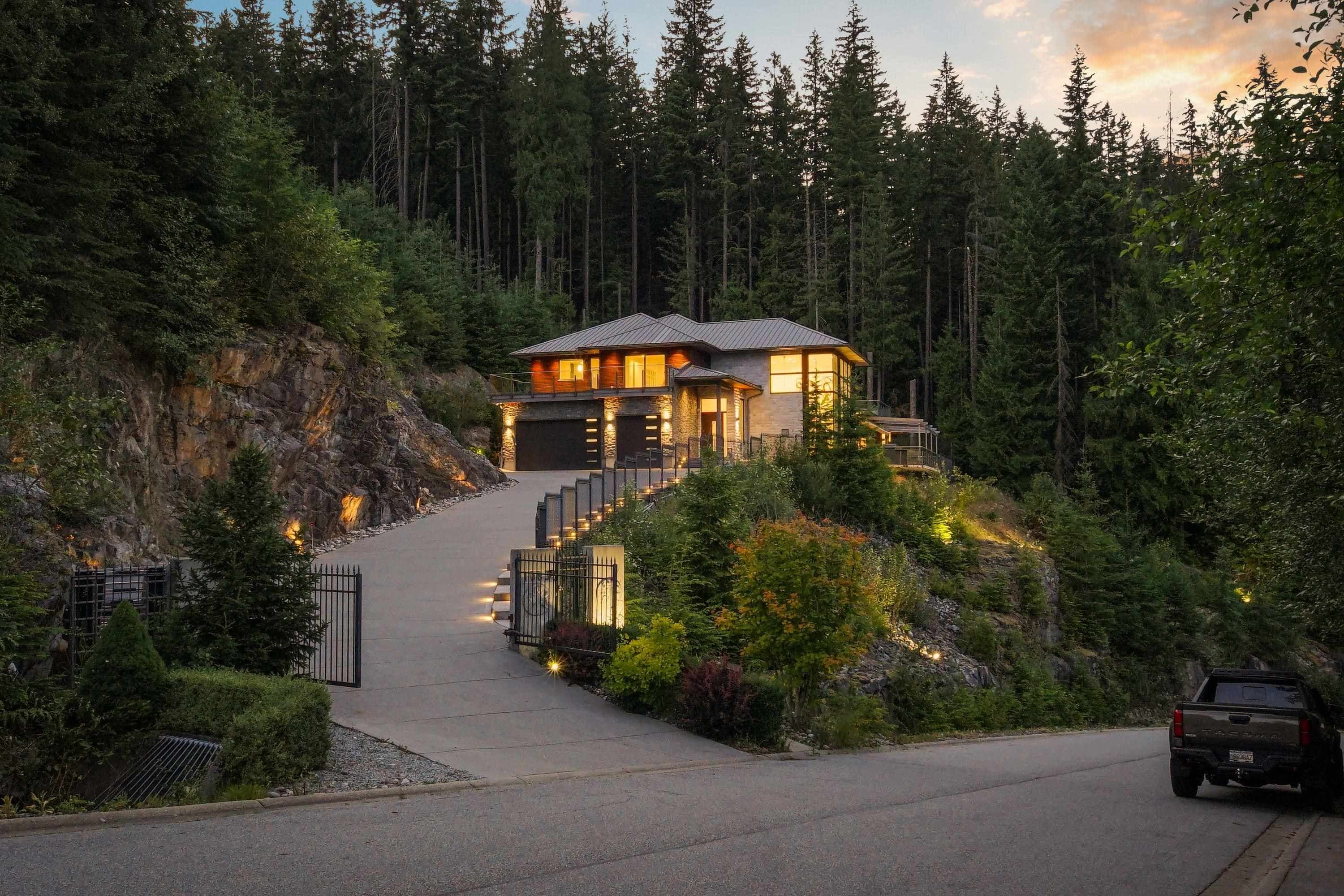 1083 Uplands Drive, Anmore, V3H 5G6 — photo 4