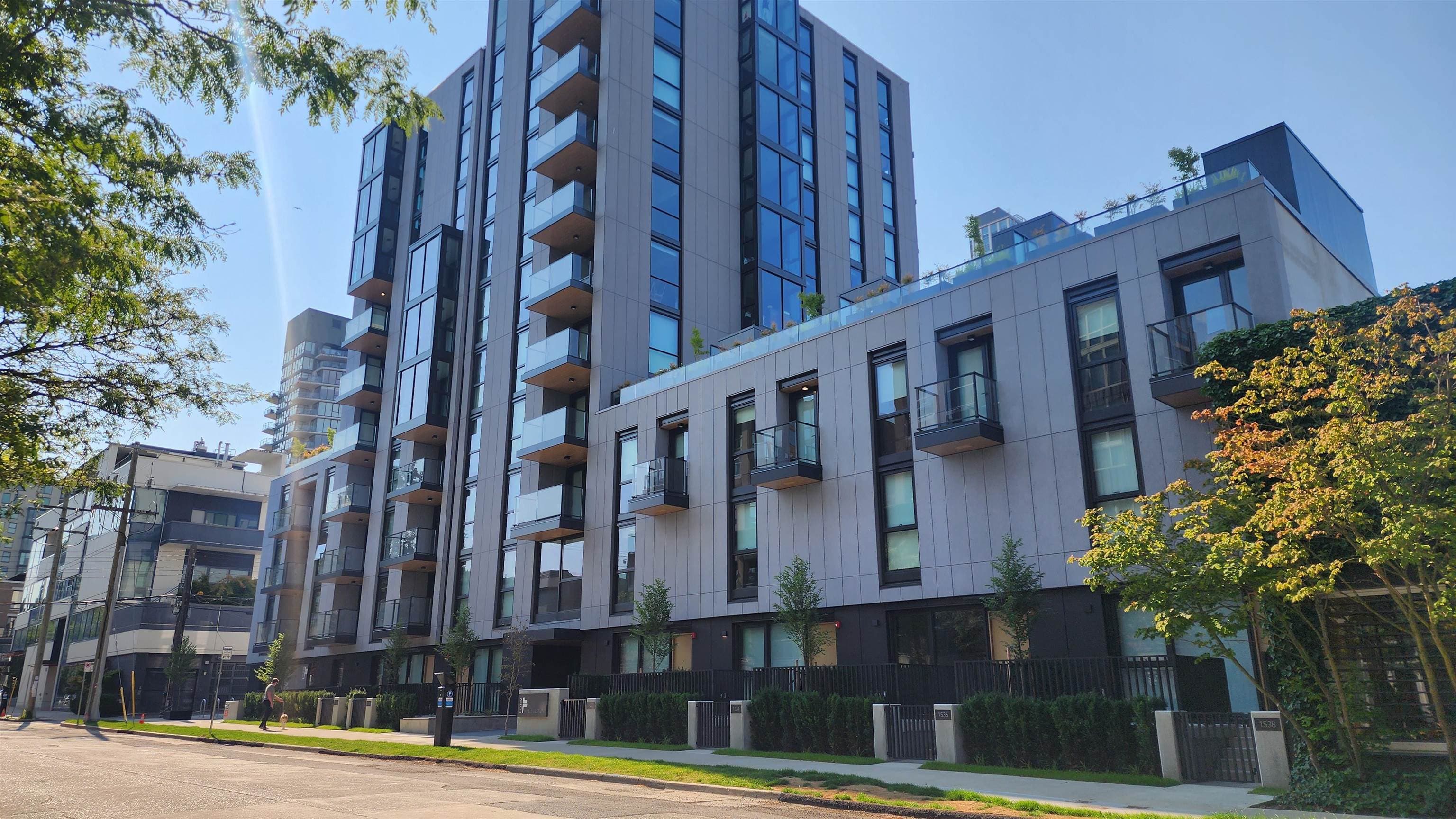 801 - 1530 W 6th Avenue, Vancouver