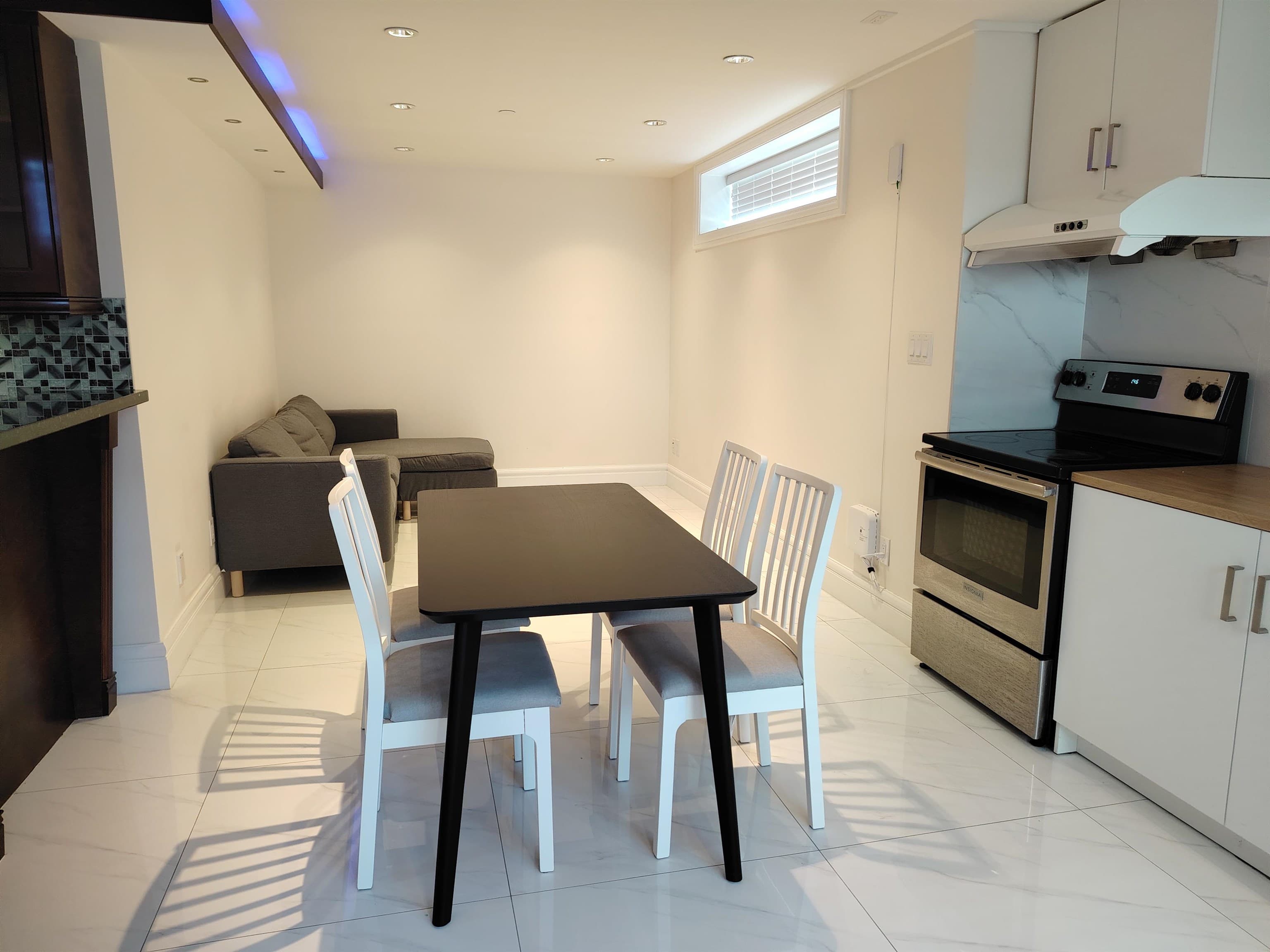4XXX-2 W 28th Avenue, Vancouver, V6S 1S7 — photo 2