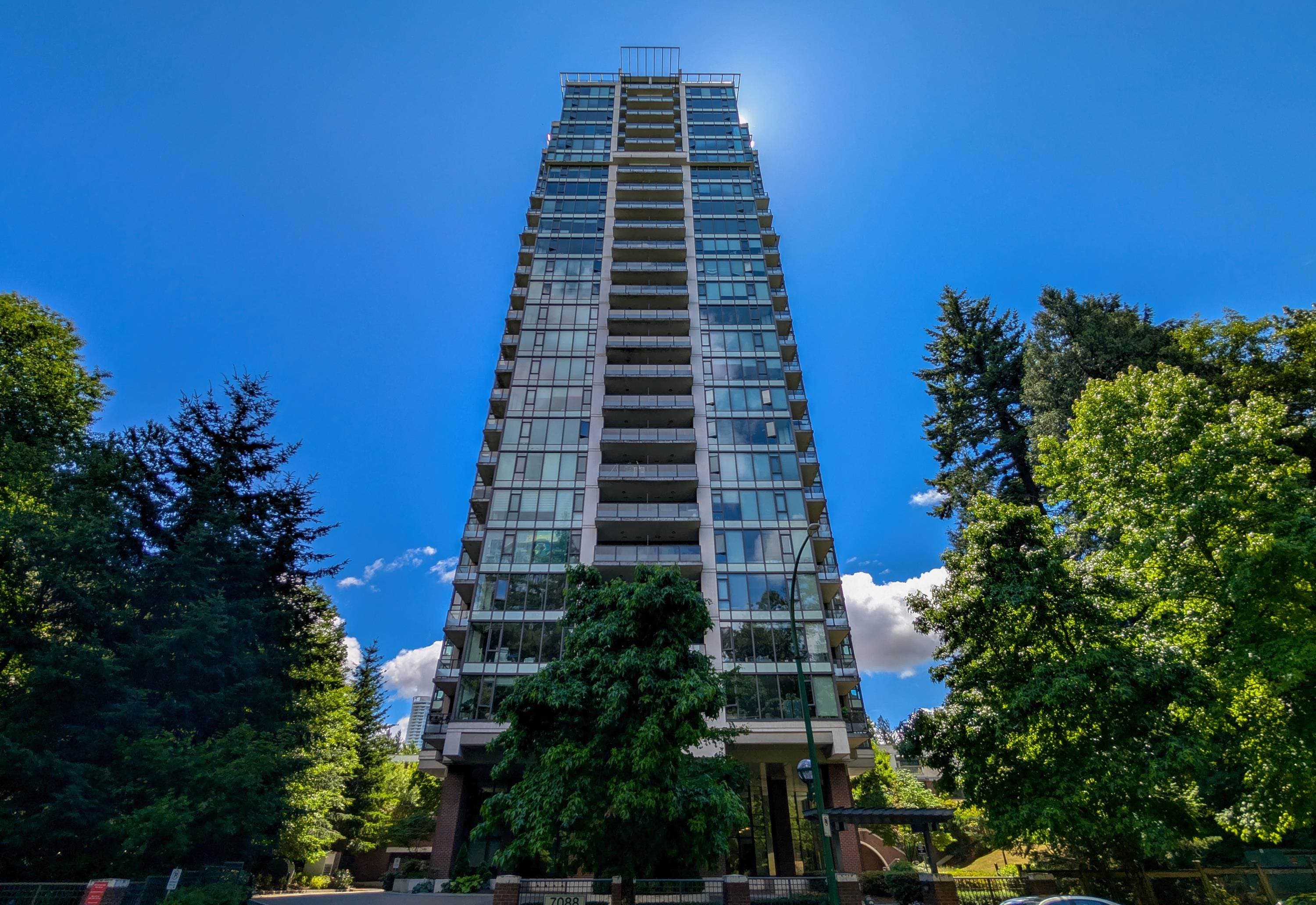 1707 - 7088 18th Avenue, Burnaby