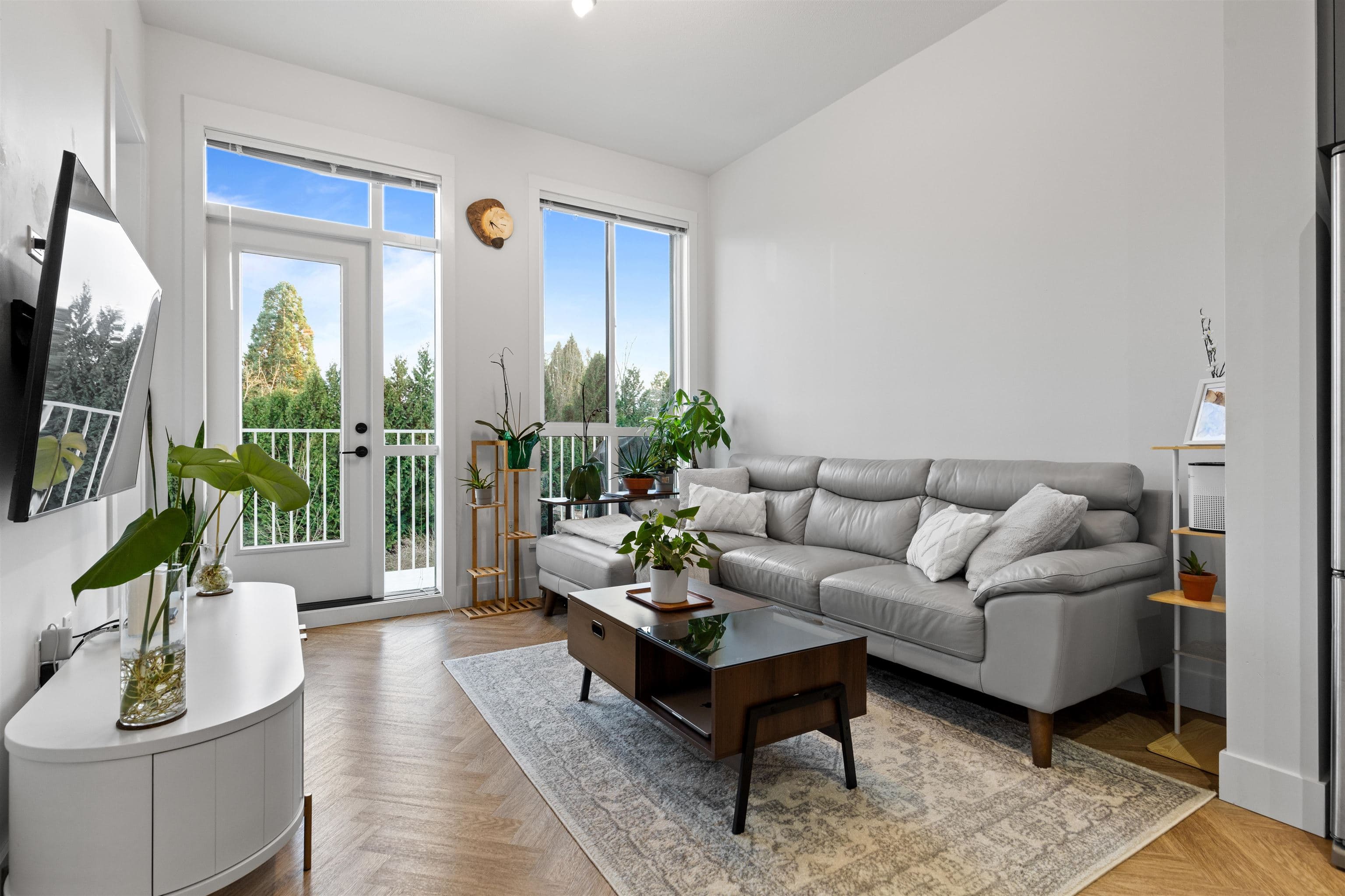 425 - 14968 101a Avenue, Surrey, V3R 0E8 — photo 4