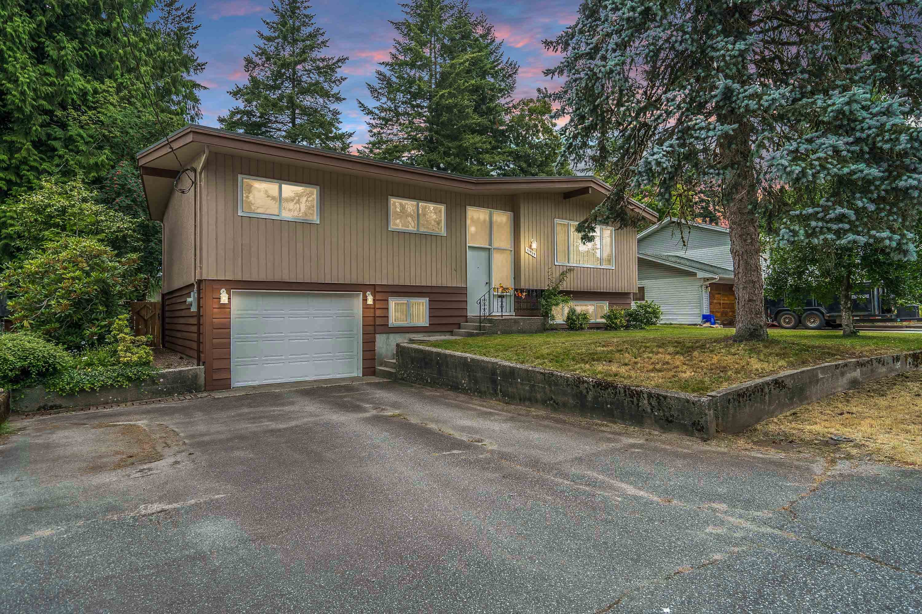 11939 Hall Street, Maple Ridge