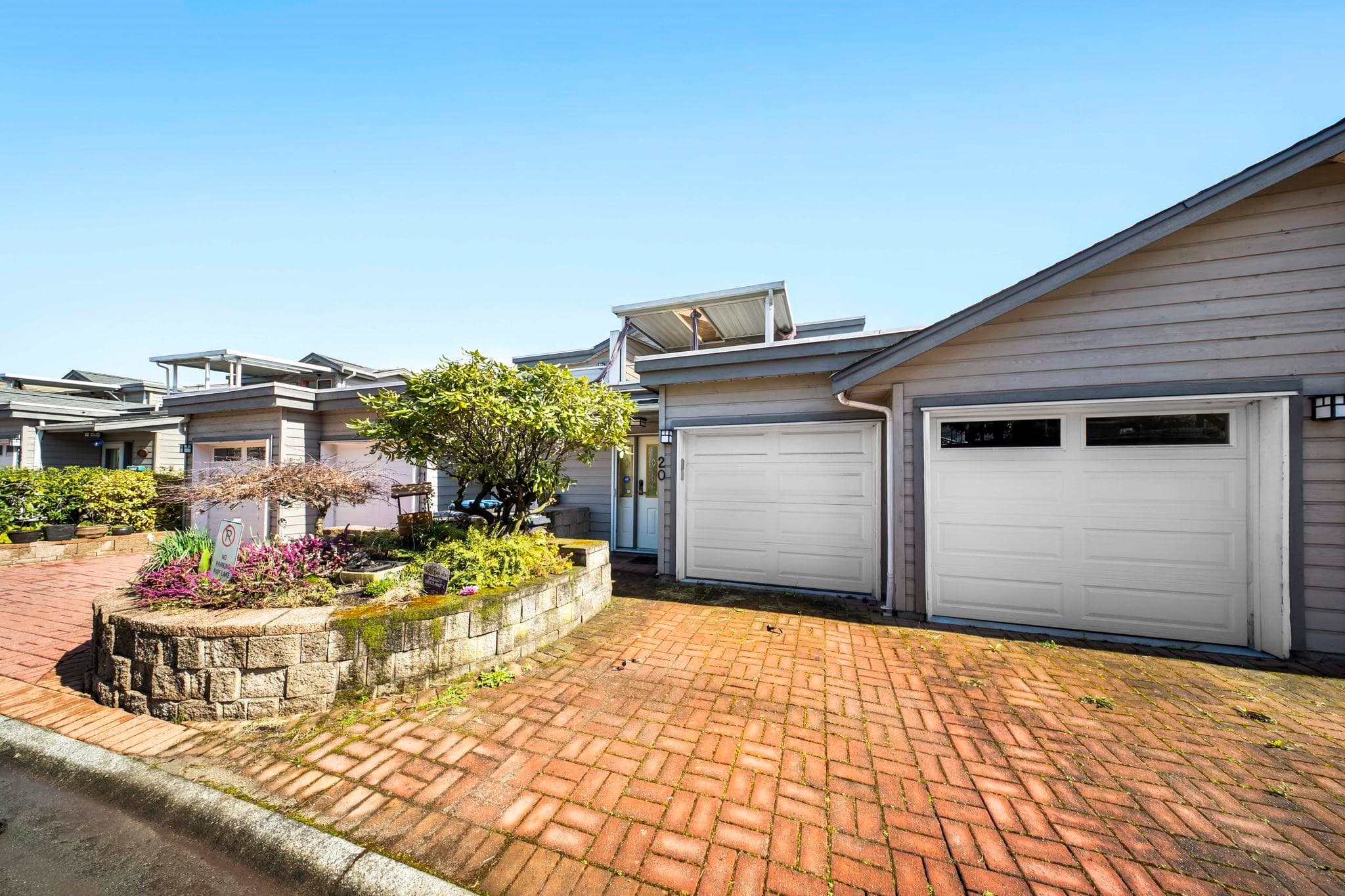 20 - 323 Governors Court, New Westminster, V3L 5S6 — photo 2