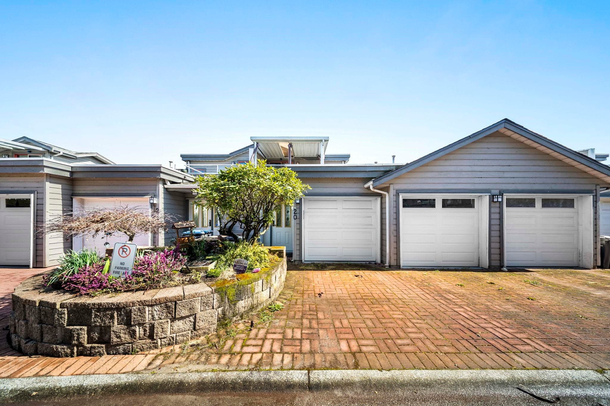 20 - 323 Governors Court, New Westminster
