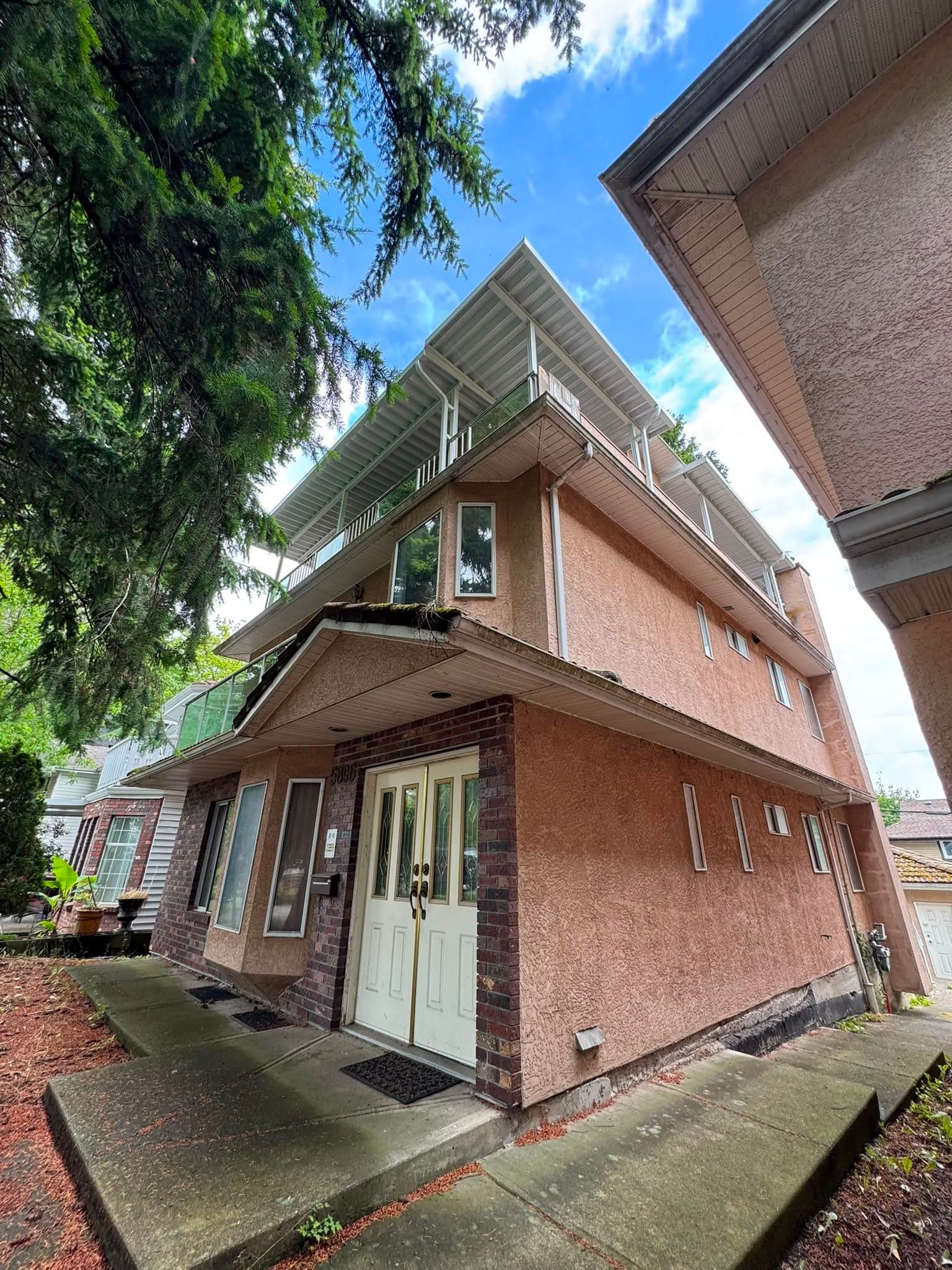 5896 Ontario Street, Vancouver, V5W 2L9 — photo 2