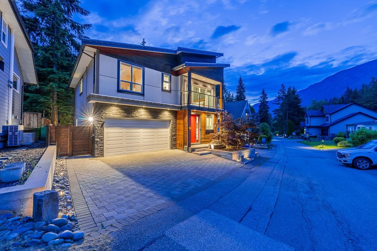 30 - 3295 Sunnyside Road, Anmore