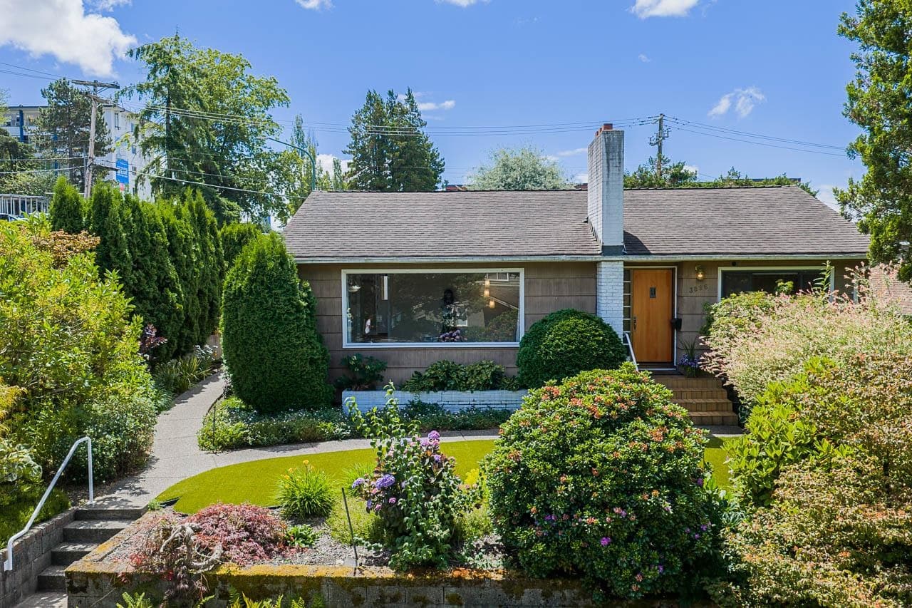 3896 Elmwood Street, Burnaby