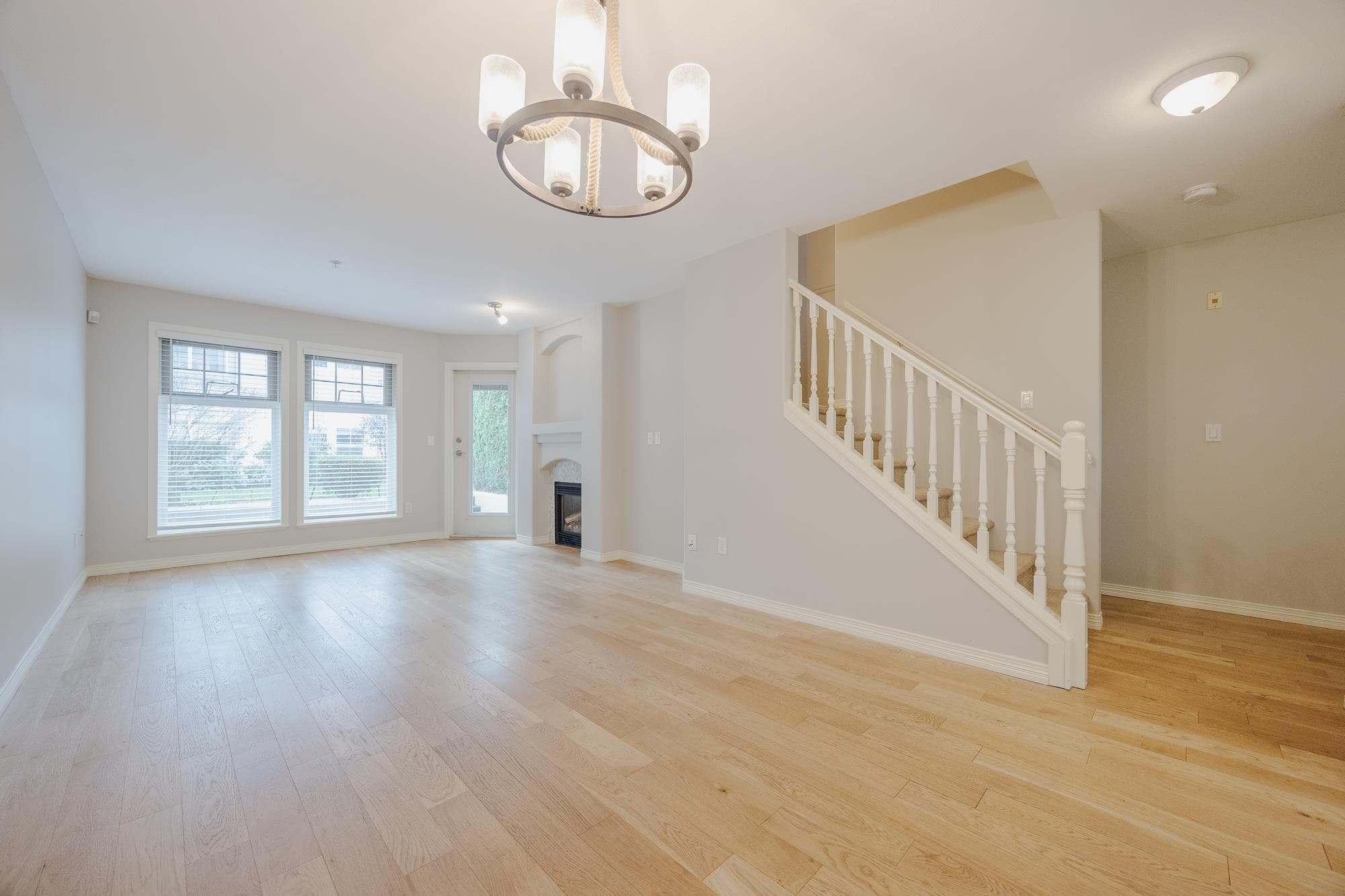16 - 15432 16a Avenue, Surrey, V4A 1T3 — photo 2